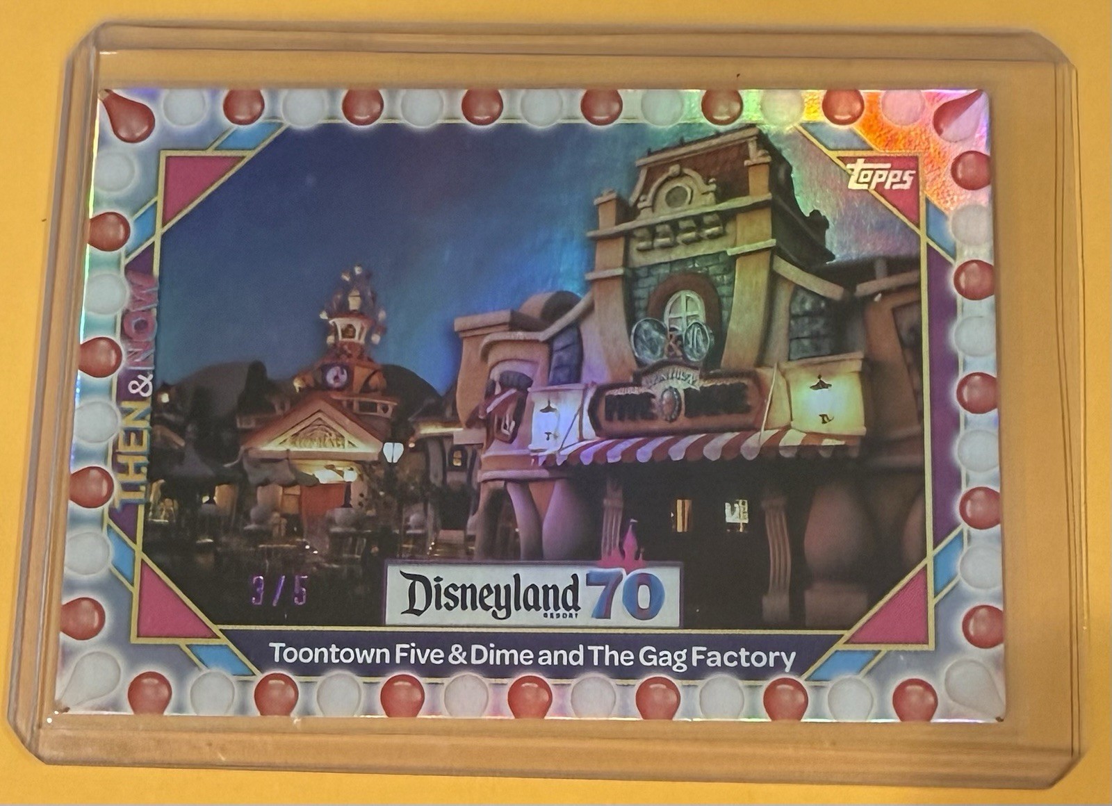 Topps Disneyland 70th Toontown Five & Dime Gag Factory Red White Bulb /5