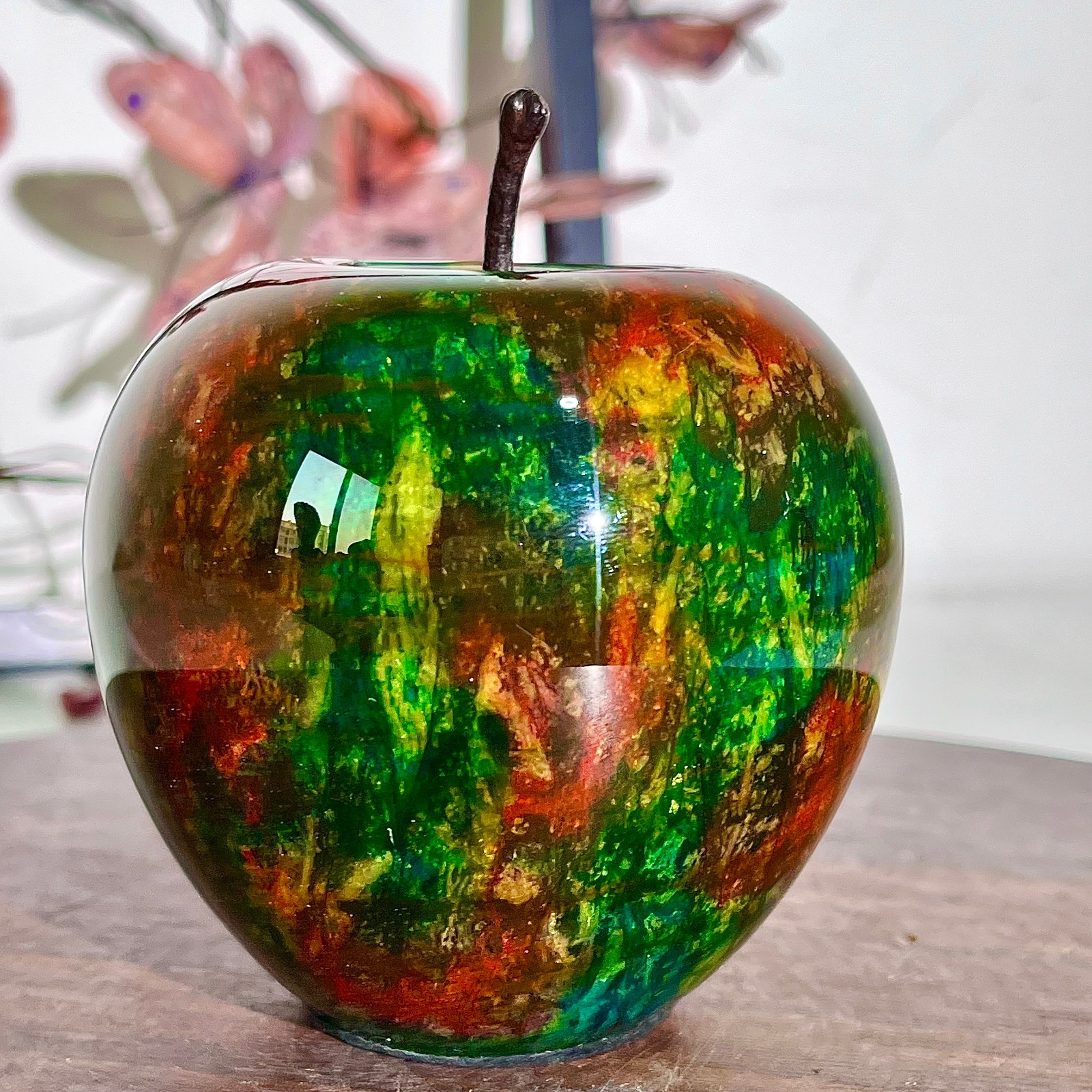 1.87LB  Rainbow crystal apples, rare and colorful Chinese art decorations