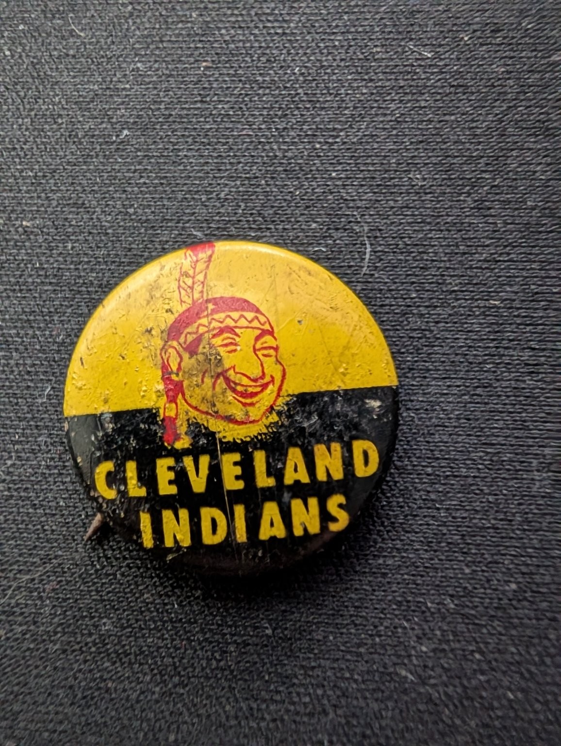 1963 Crane Potato Chips Cleveland Indians Baseball Contest Pinback Button Chief