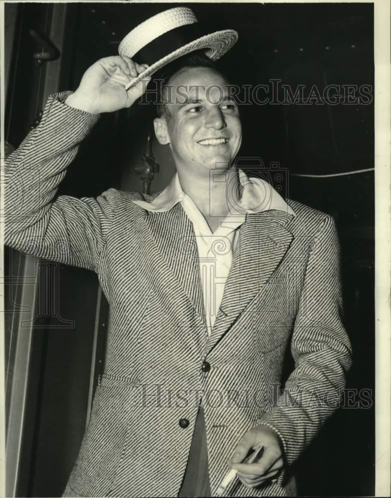 1938 Press Photo Actor Jackie Coogan Arrives in New York From the West Coast