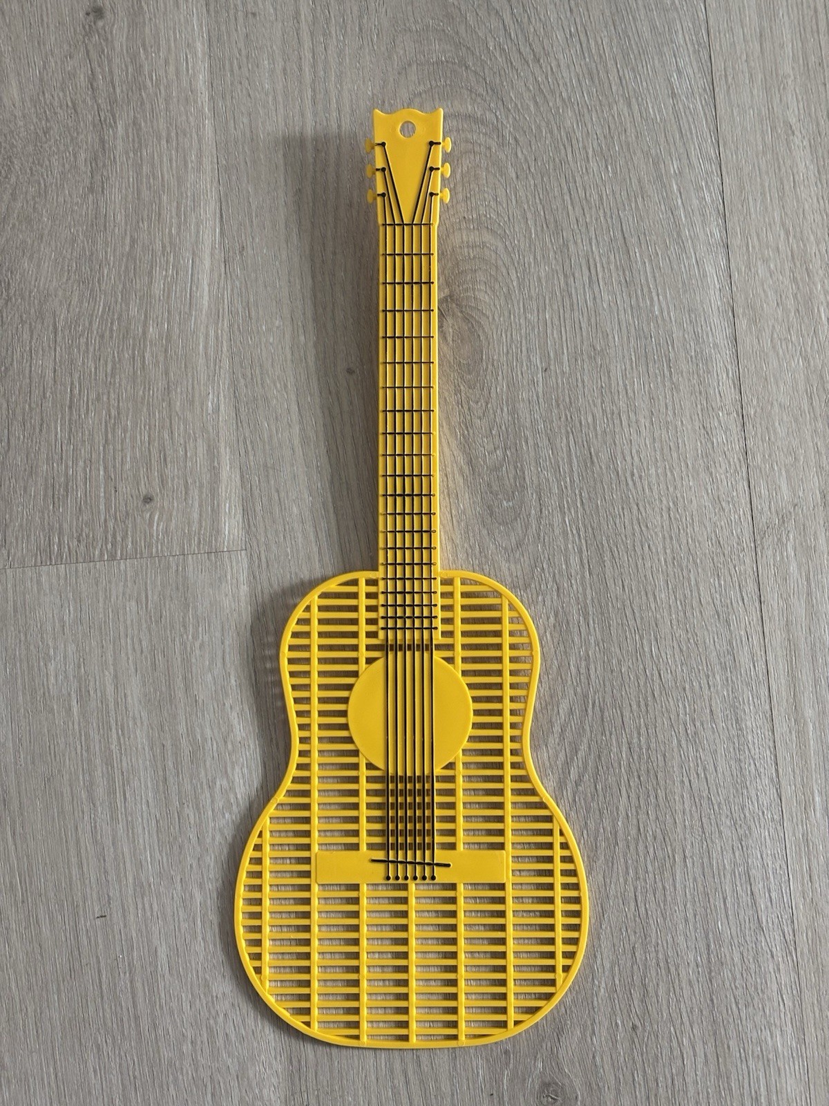 Rare Country Music Hall of Fame Nashville TN Guitar Shaped Fly Swatter New