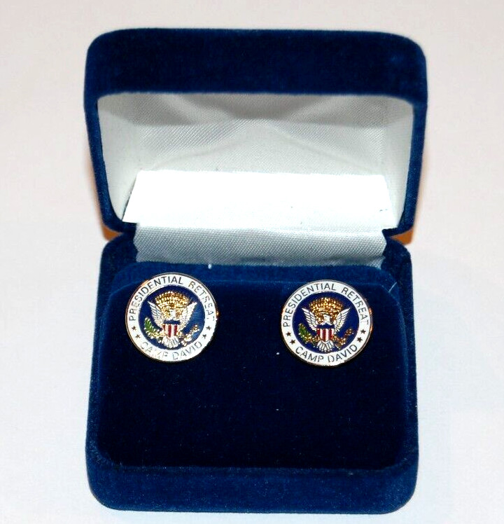 1980 Ronald Reagan Camp David CUFFLINKS Presidential Seal President White House