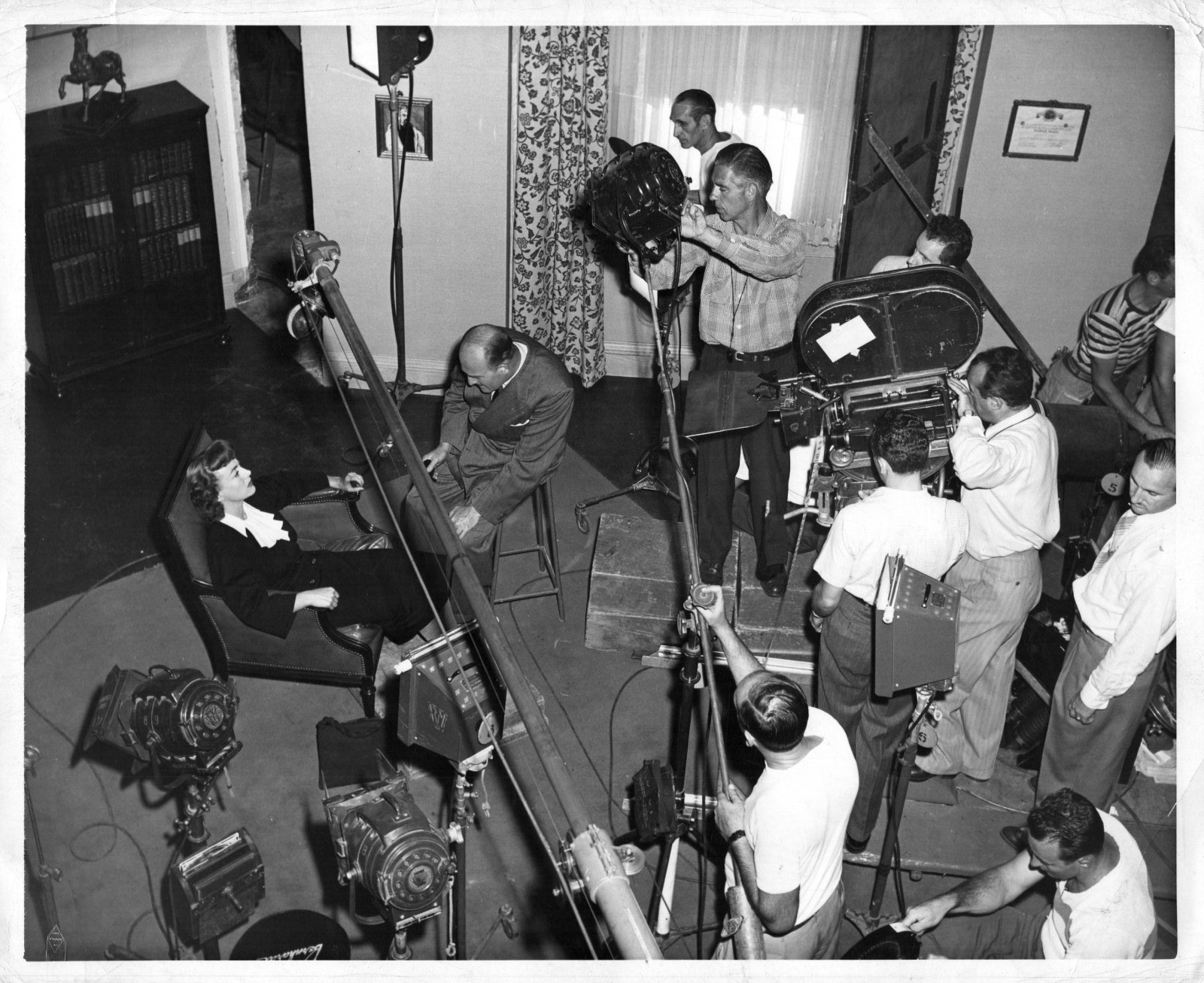 HOLLYWOOD JOAN CRAWFORD STUNNING PORTRAIT BEHIND SCENES 1940s ORIG PHOTO MA77