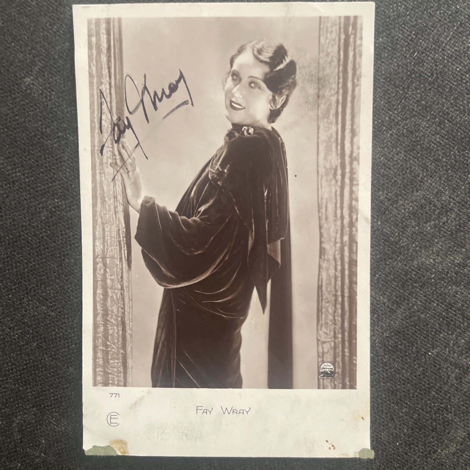 Vintage Fay Wray Cinema Postcard Autograph Signature Dedication
