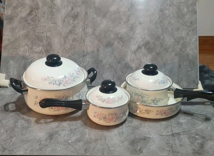Kobe Japanese Floral Enamelware Cookware Collection 7pc Set VINTAGE 1970s
