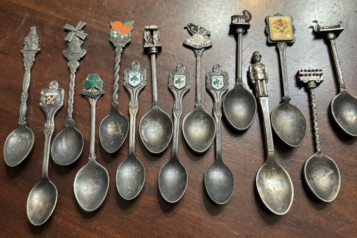 Souvenir Spoons Lot 15 Silver Plate Europe Ireland England Travel Vintage Older