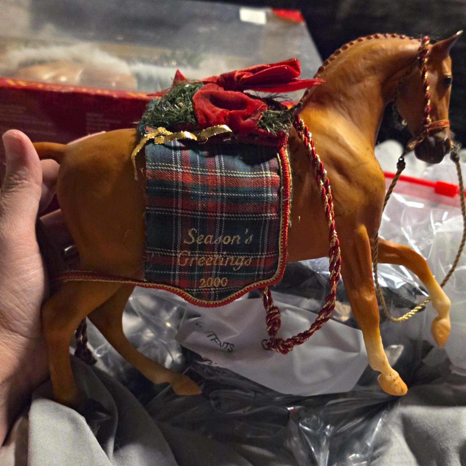 Breyer Traditional Plastic Model Horse Season's Greetings 2000 Holiday Edition