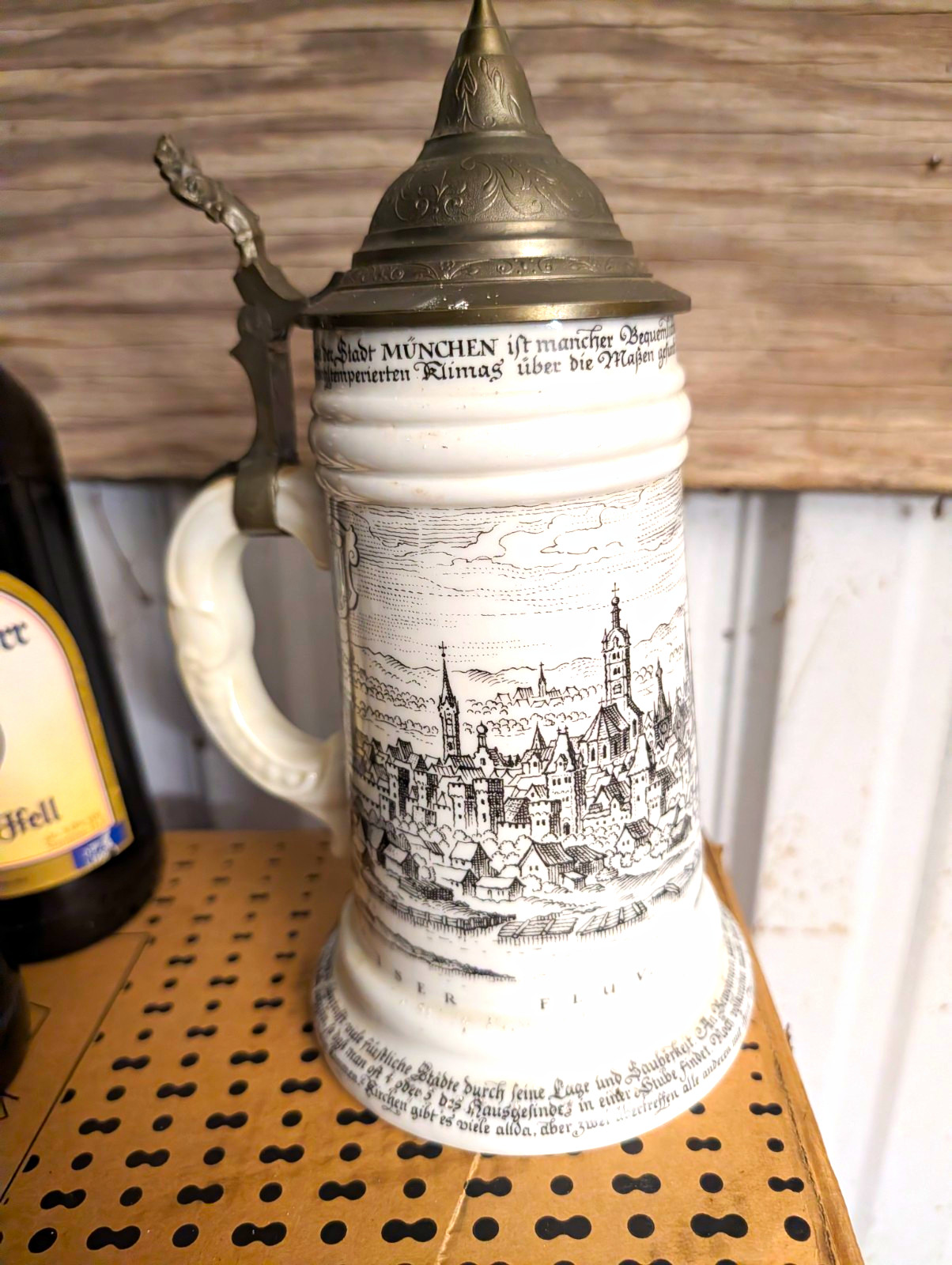 Vintage German München Lidded Beer Stein City Scene Breweriana Pewter Metal Lid