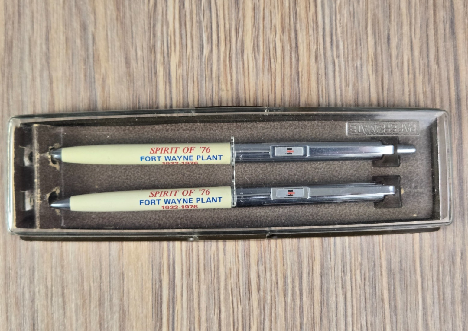 IH International Harvester Fort Wayne Plant Spirit of '76 pen and pencil set