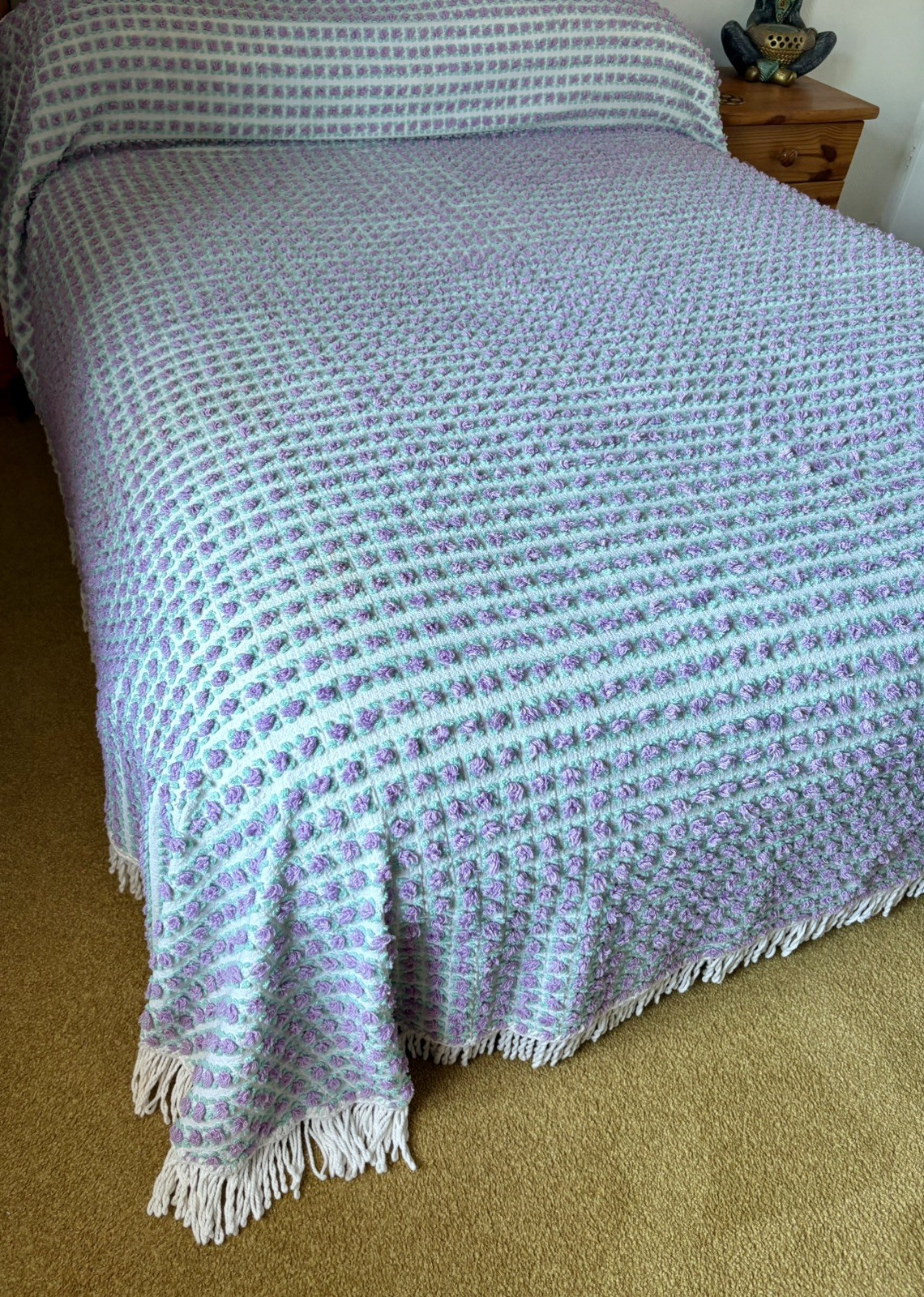 Beautiful Vintage 60s Double Vantona cotton Rosebud Bedspread Throw cottagecore 