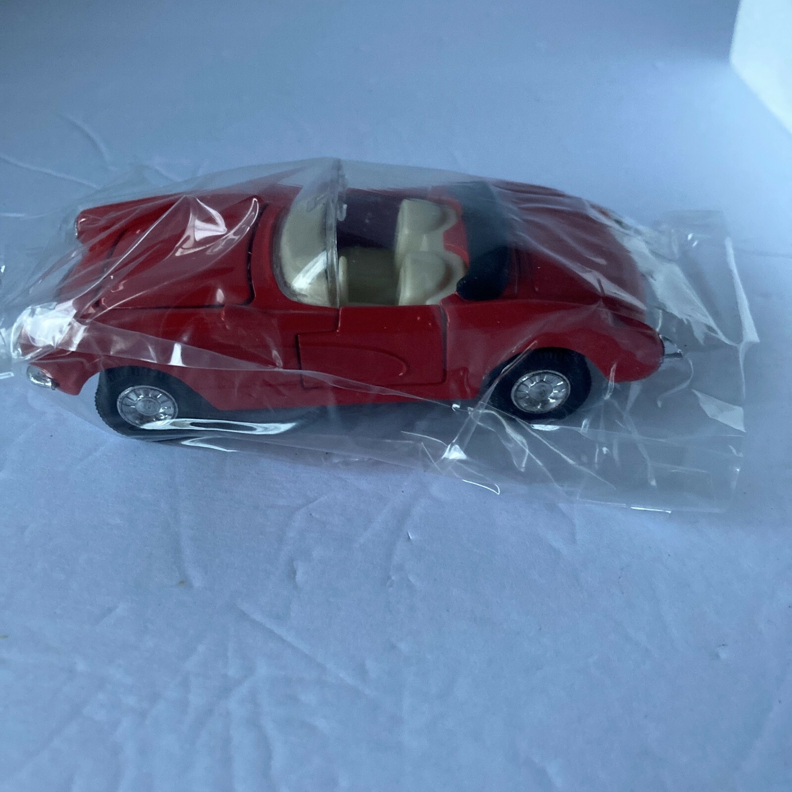 Vintage Avon 1950\'s Sport Convertible (1996)