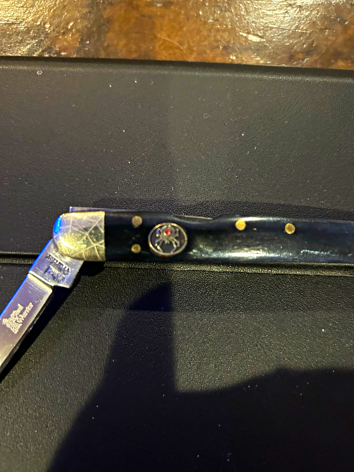 Steel Warrior Pocketknife Black widow SS 2-Blade. Main blade is a Lock-back
