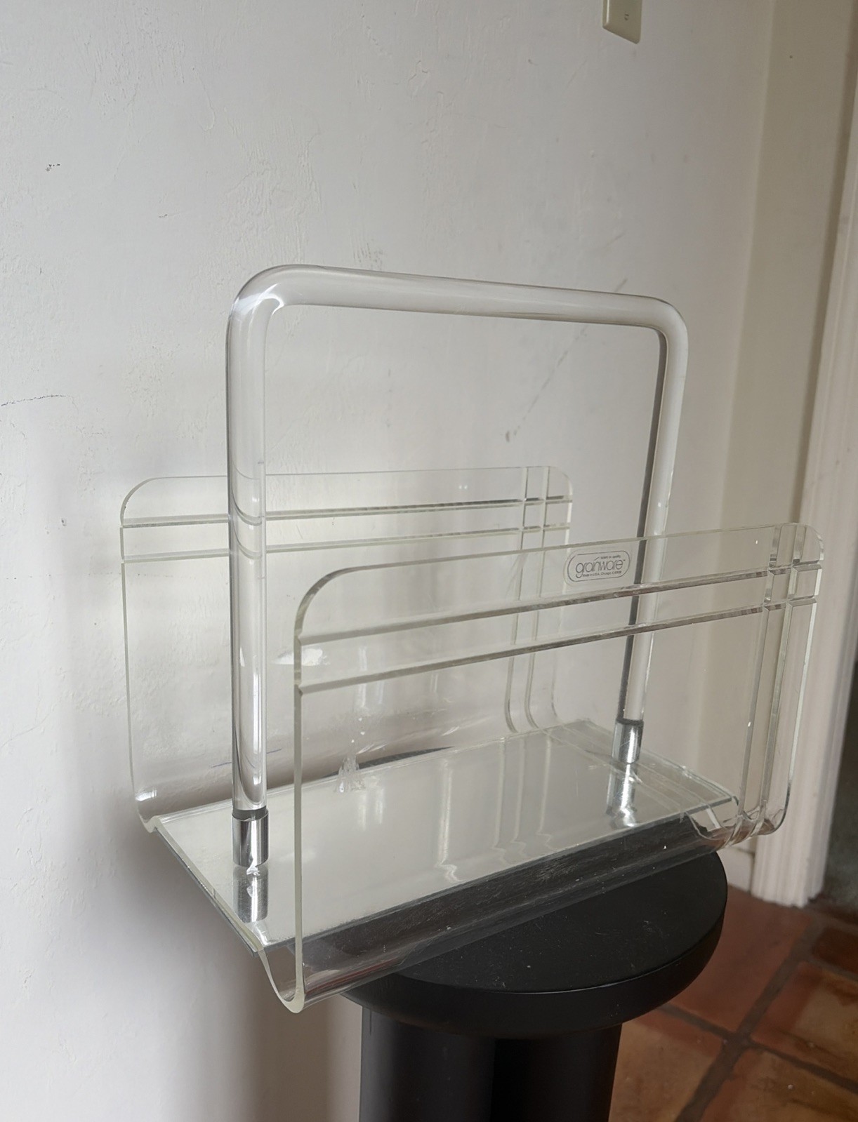 Vintage Grainware Lucite Magazine Rack Record Holder Clear Acrylic MCM 1970s
