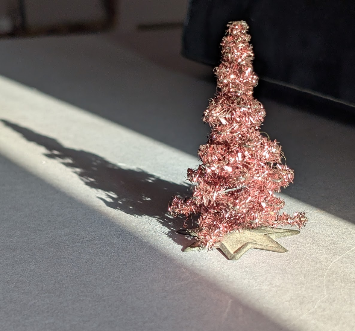VERY RARE PUTZ VTG CHRISTMAS PINK/FUCSIA TINSEL TREE - FOR SERIOUS COLLECTORS