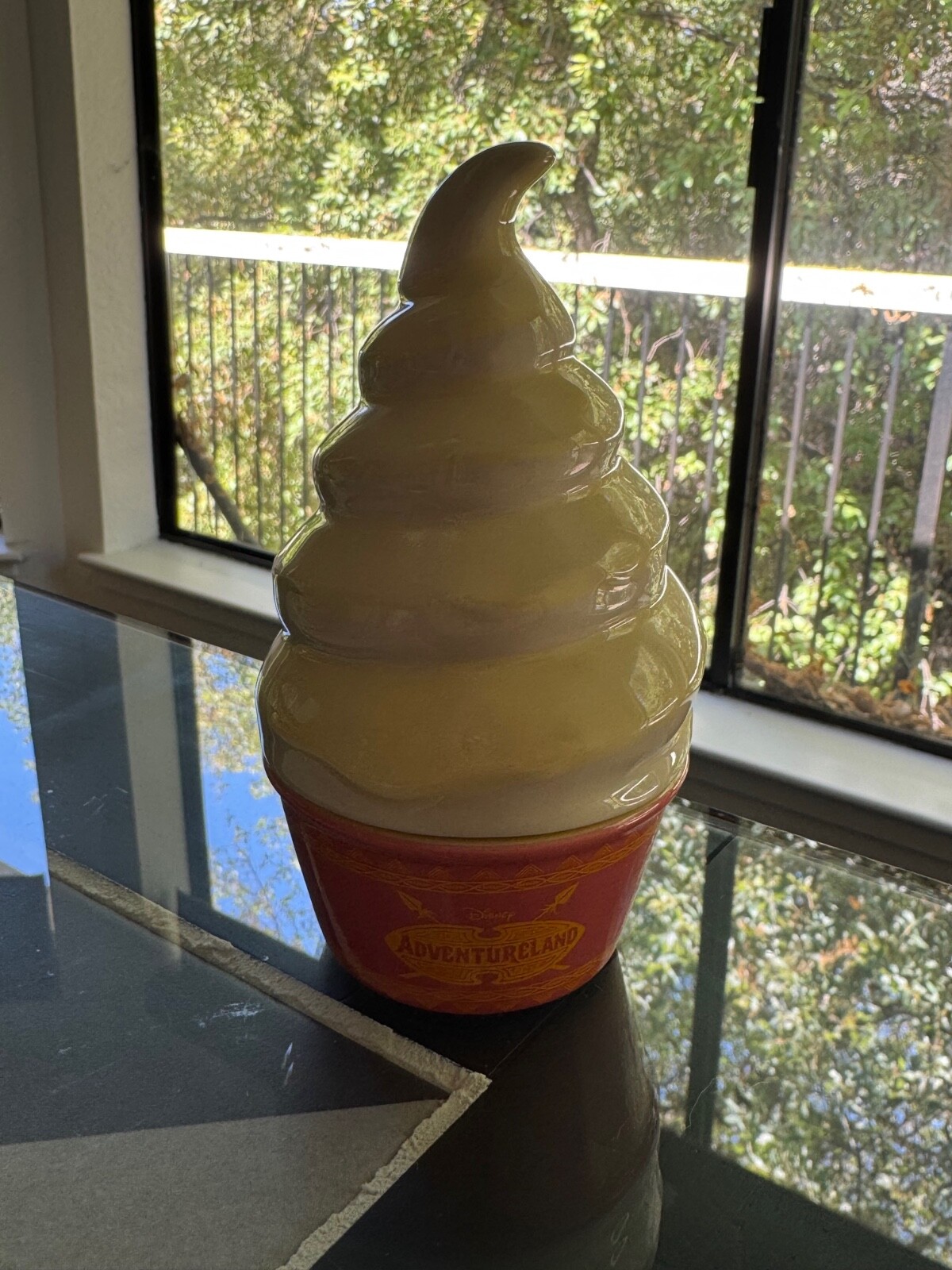 Dole Whip Adventureland Ceramic Dish/Figurine Disney Parks RARE GREAT CONDITION