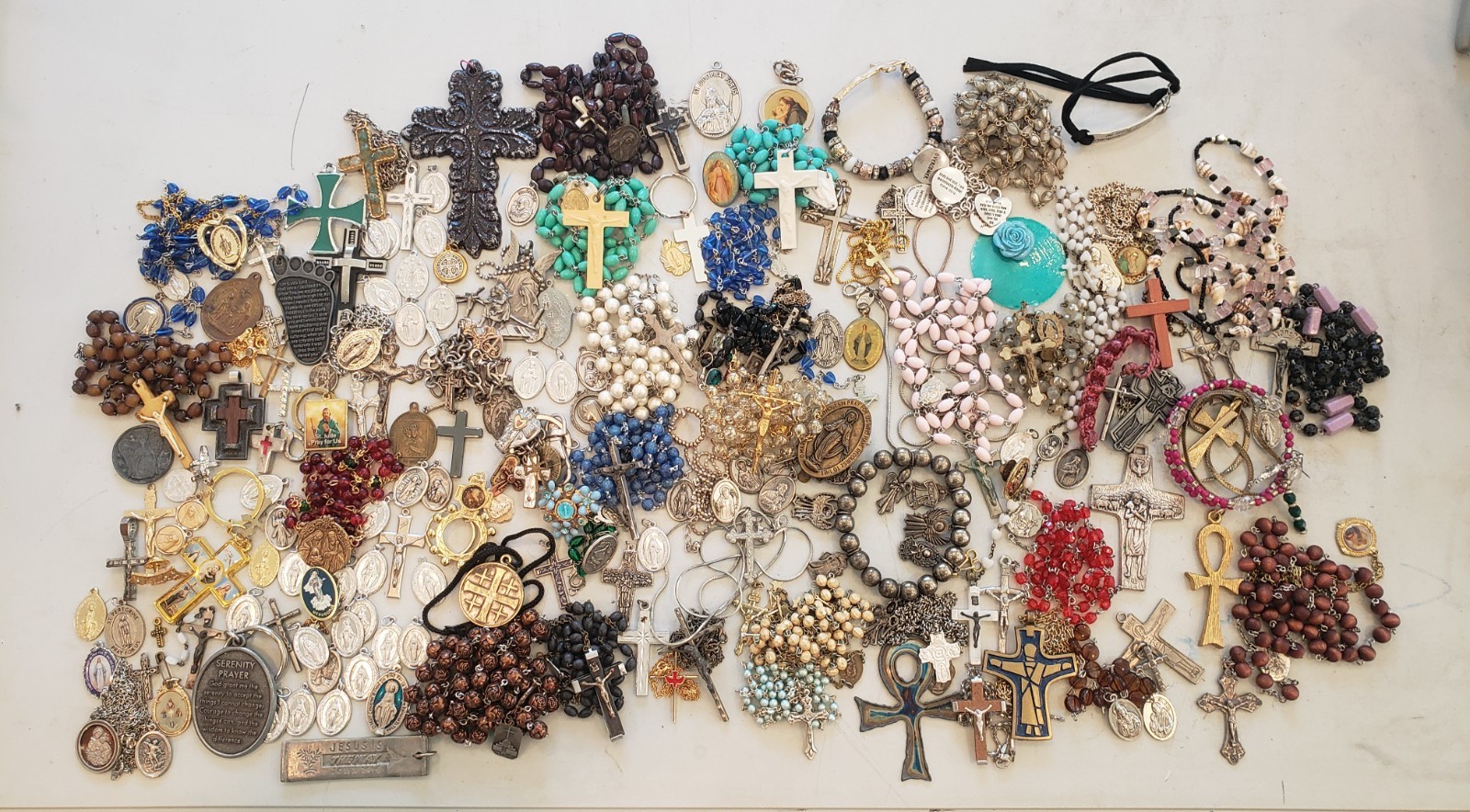 HUGE LOT 3.5 LBS OF 20+ ROSARIES 50+ CROSSES 50+ PENDANTS CATHOLIC PRAYER BEADS