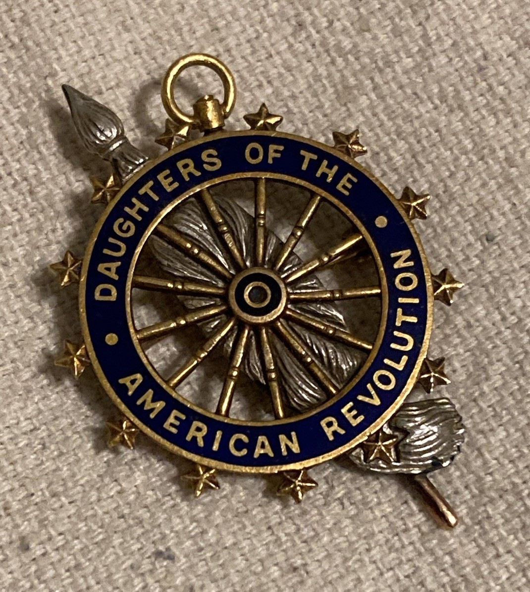 Vtg 14K Gold DAR Daughters of the American Revolution Insignia Pin Caldwell Vtg 14K Gold DAR Daughters of the American Revolution Insignia Pin Caldwell