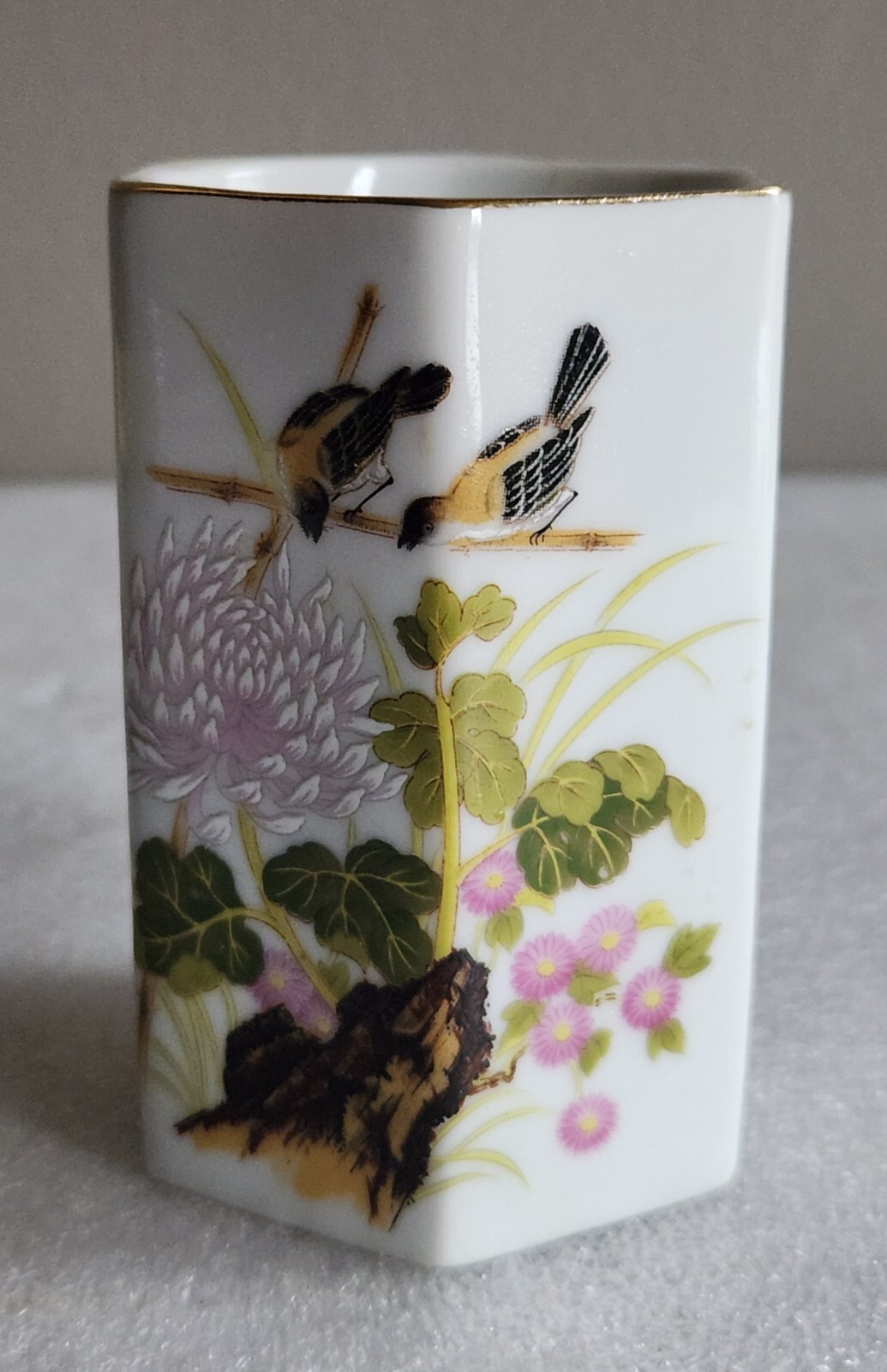 Vintage Fine Quality Porcelain Vase by Ardco • Birds Flowers Gold Trim • 3½\