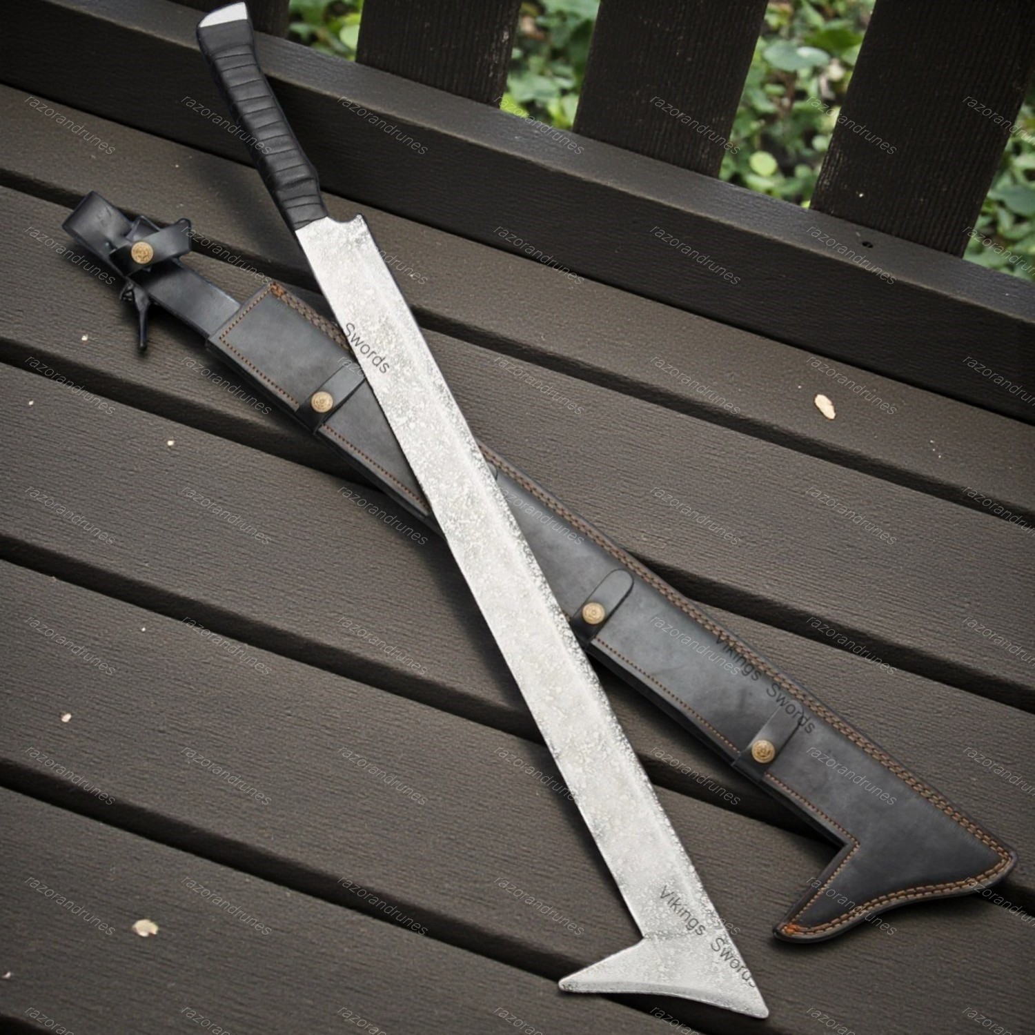 URUK-HAI SCIMITAR SWORD THE LORD OF THE RINGS RARE COSPLAY EDITION GIFT W SHEATH