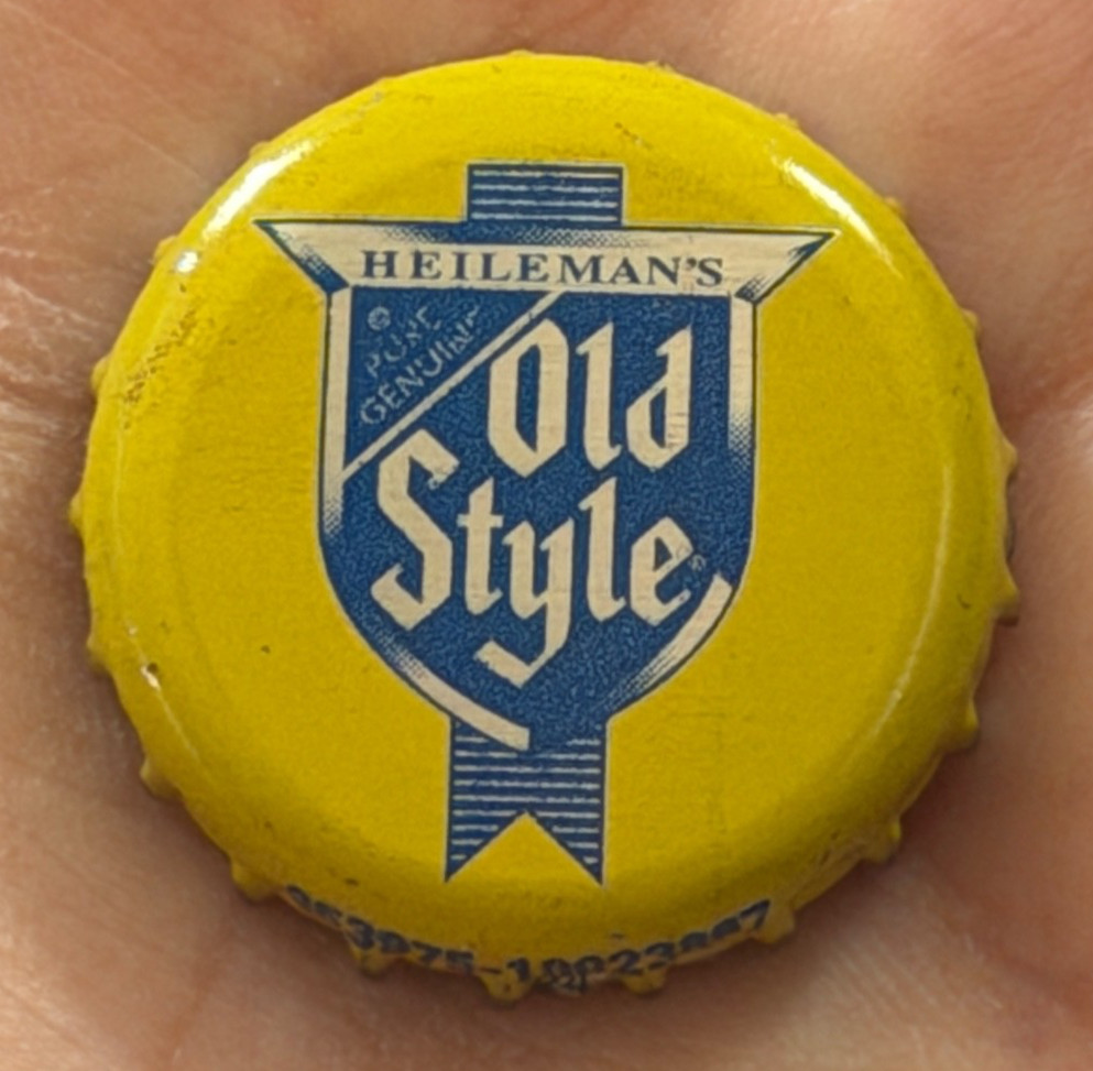 Vintage Heileman\'s Pure Genuine OLD STYLE Beer Bottle Cap Yellow LaCross WI Vintage Heileman\'s Pure Genuine OLD STYLE Beer Bottle Cap Yellow LaCross WI