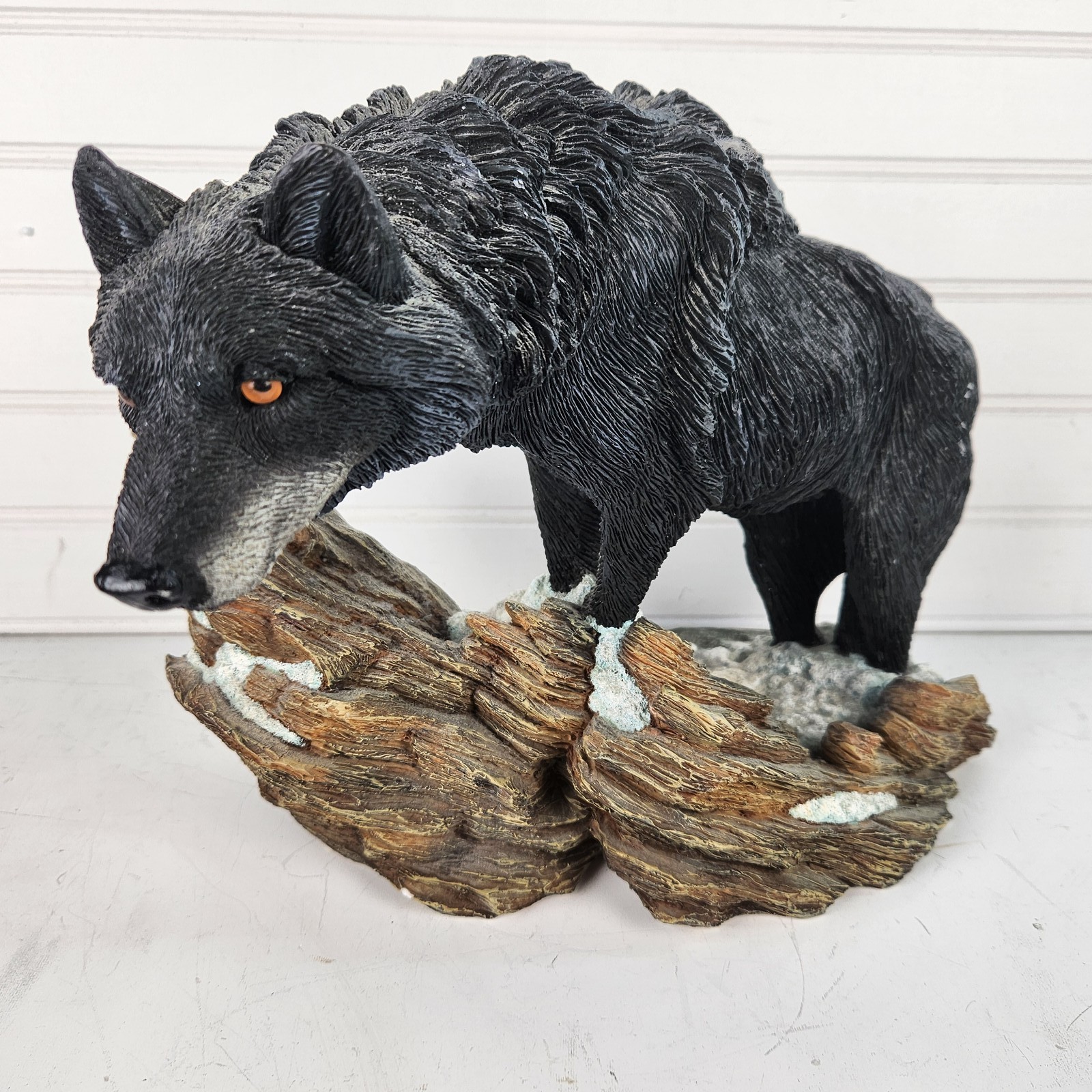 Black Wolf Figurine Statue Wildlife Animal Decor Howling Hunter Collectible