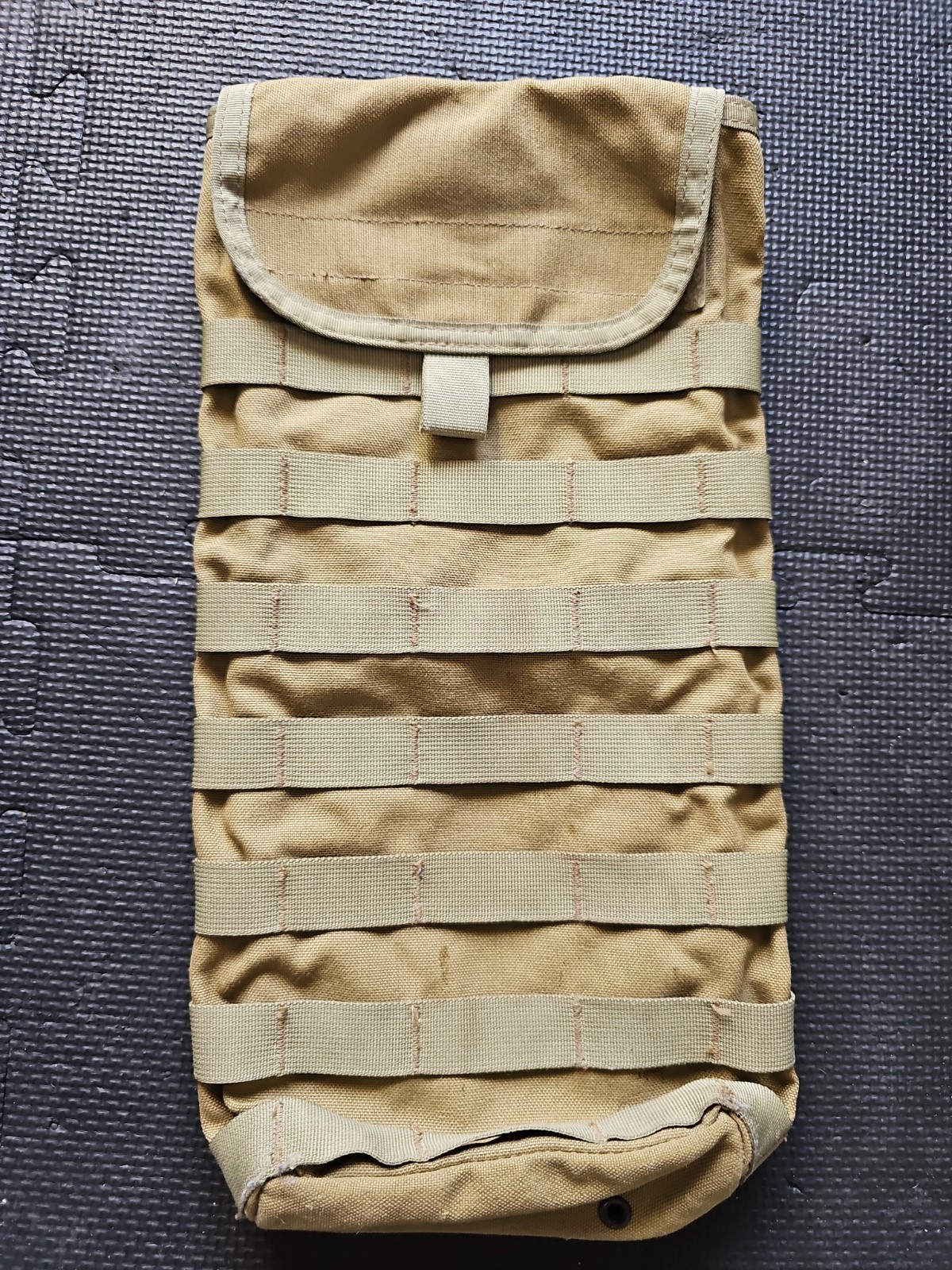 Old School Blackhawk Tactical Molle Hydration Pouch GWOT Khaki/CB