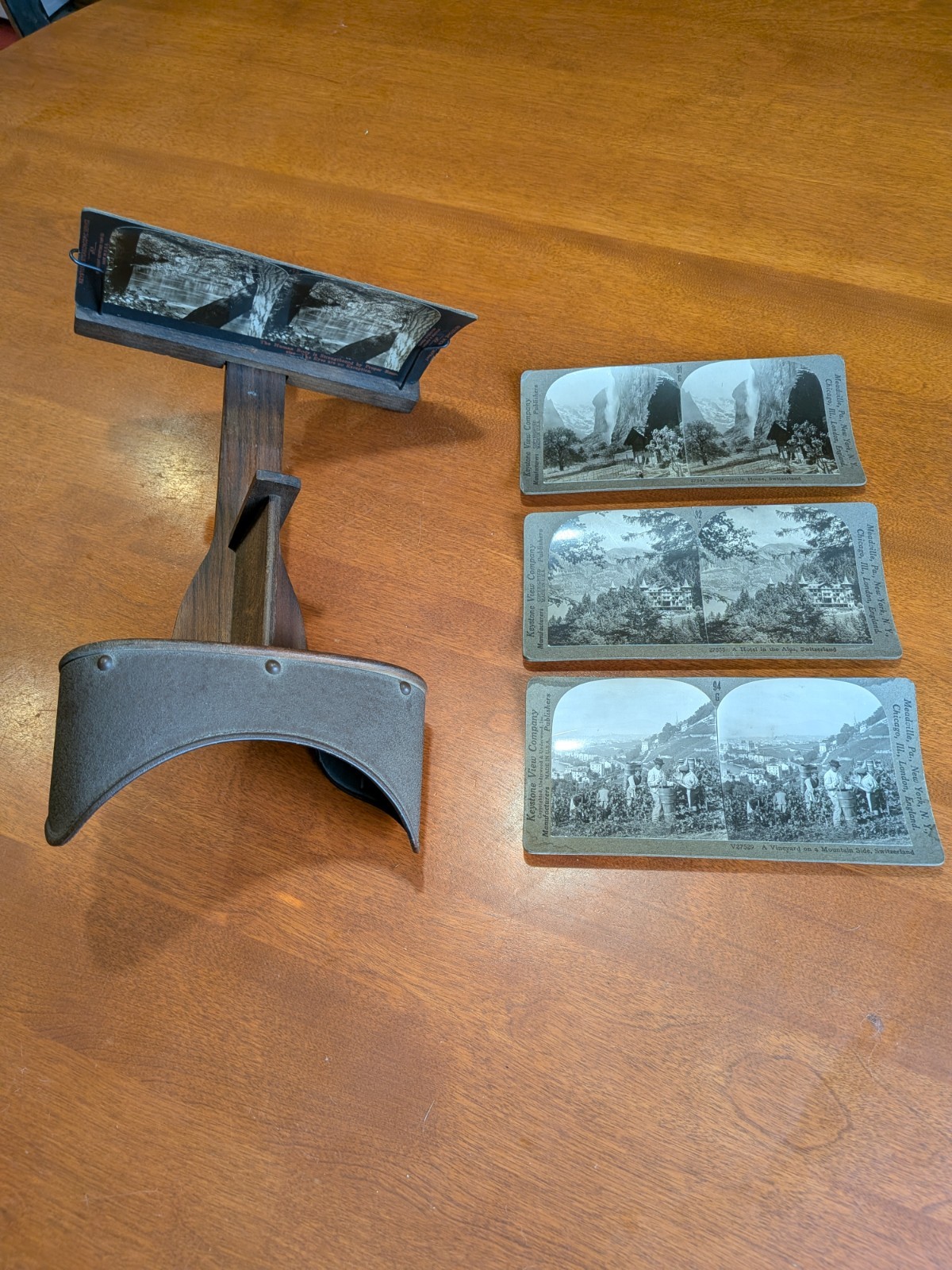 Antique 1920s Keystone View Co Stereoscope Handheld Viewer with 4 Vintage Cards