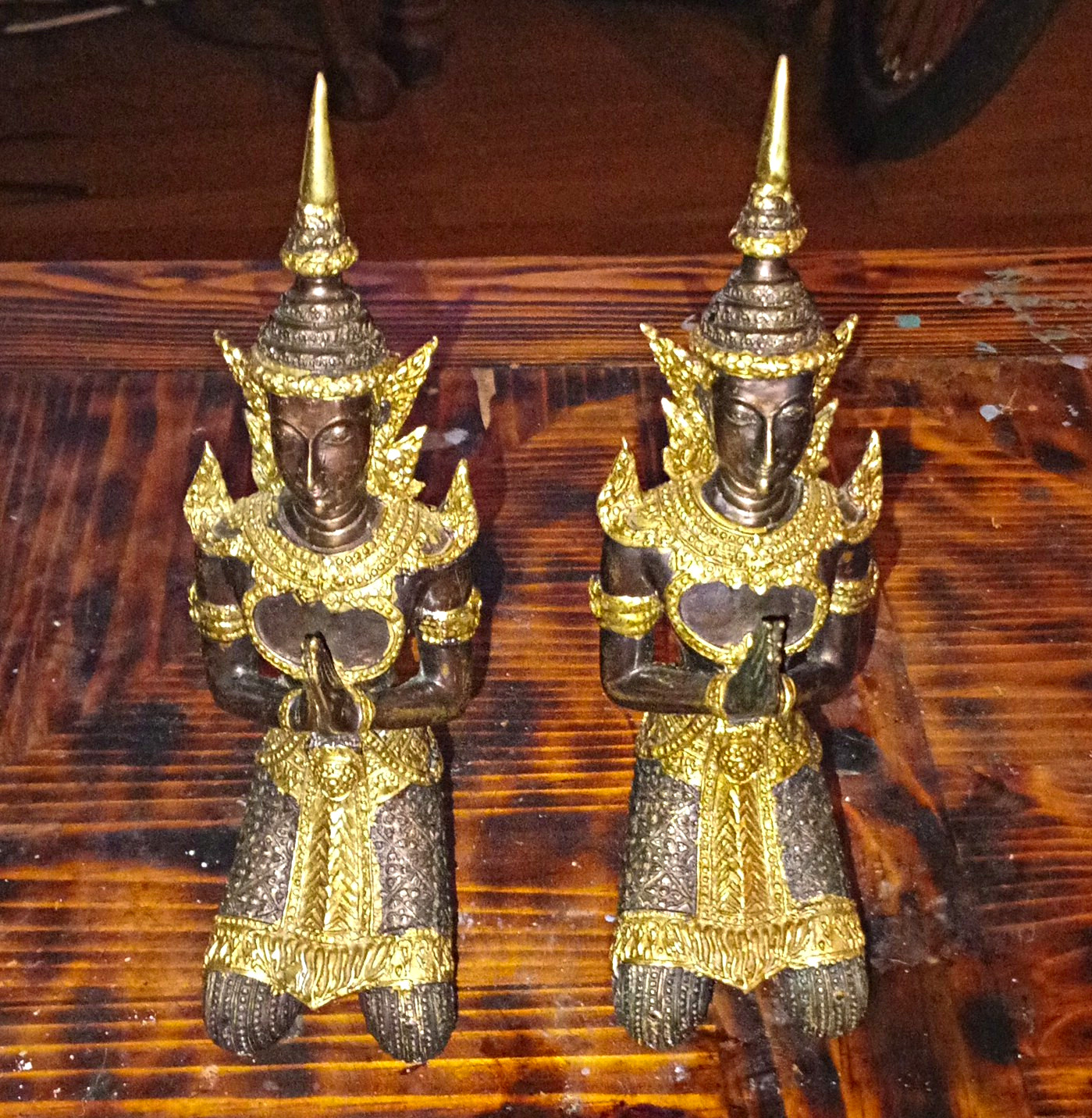 Pair of Asian Kneeling Prayer Figurines Gold Brown Metal Metallic Finish