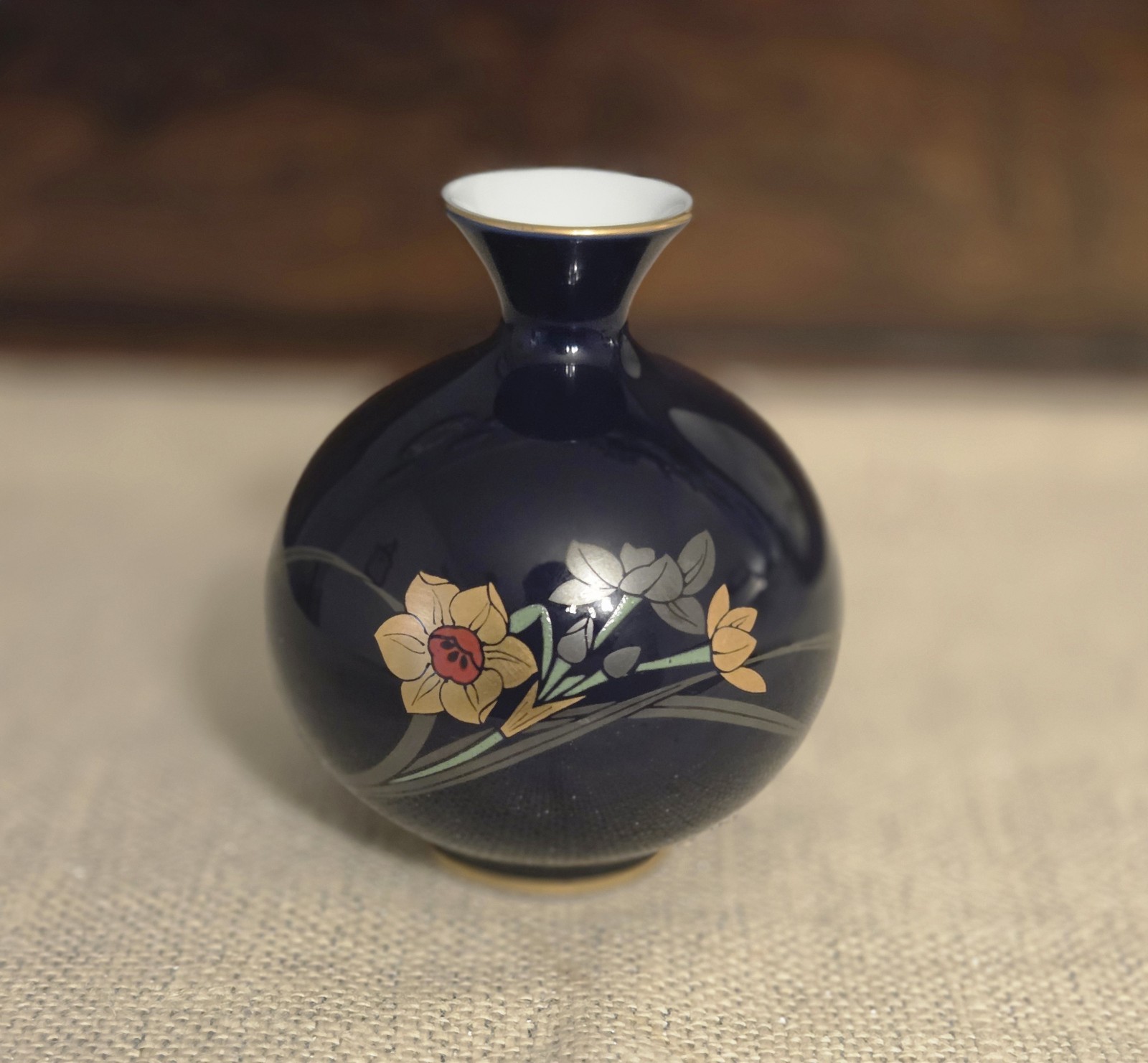 Vintage Japanese Koransha Porcelain Daffodil Colbalt Blue Bud Vase, EUC