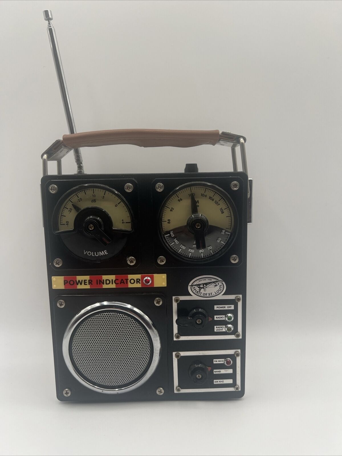 Spirit Of St. Louis Field Transistor AM/FM 2 Band Serial No.97.02230894M RARE
