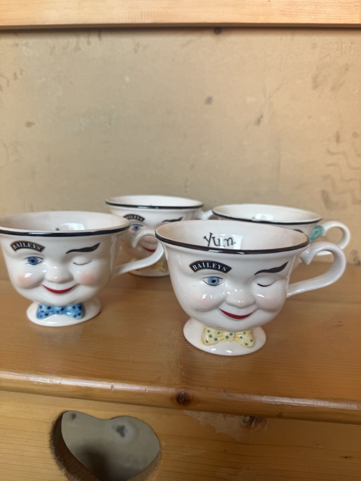 Vntg Baileys Irish Cream Winking Face Mugs Set His & Hers Yum 1996 Limited Ed x4