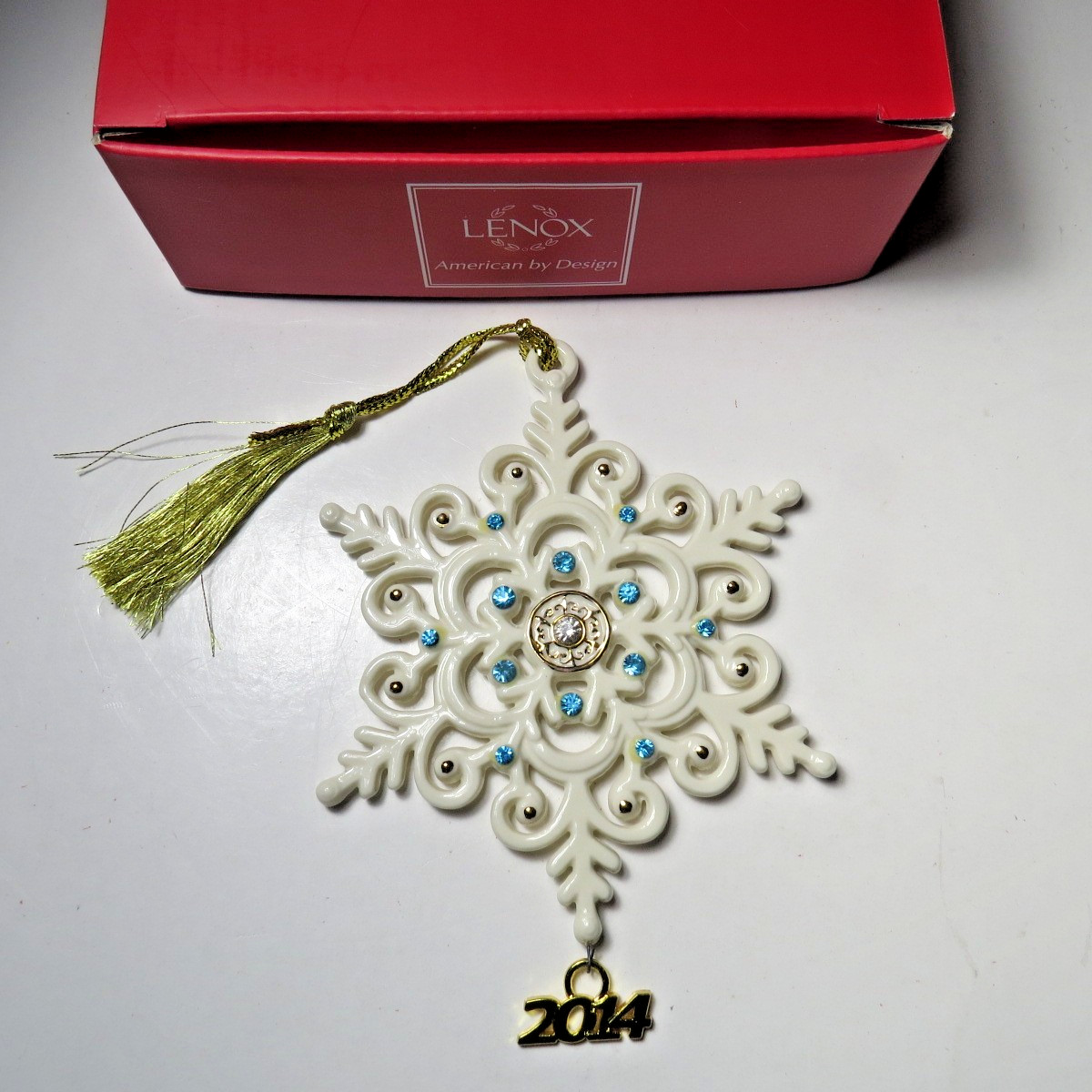 Lenox Annual 2014 Gemmed Snowflake Christmas Tree Ornament in Box