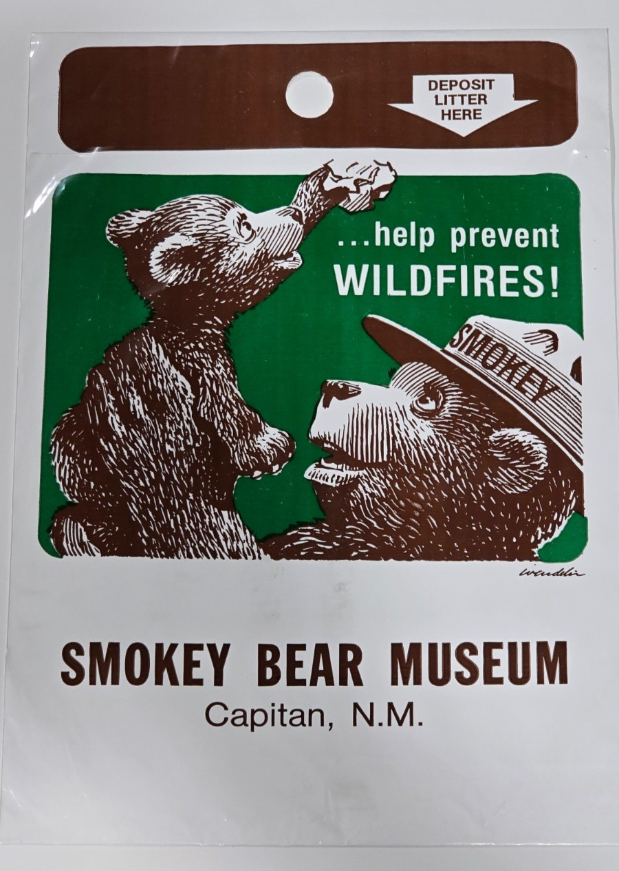 Vintage Smokey Bear Museum Capitan NM Trash Bag 12\