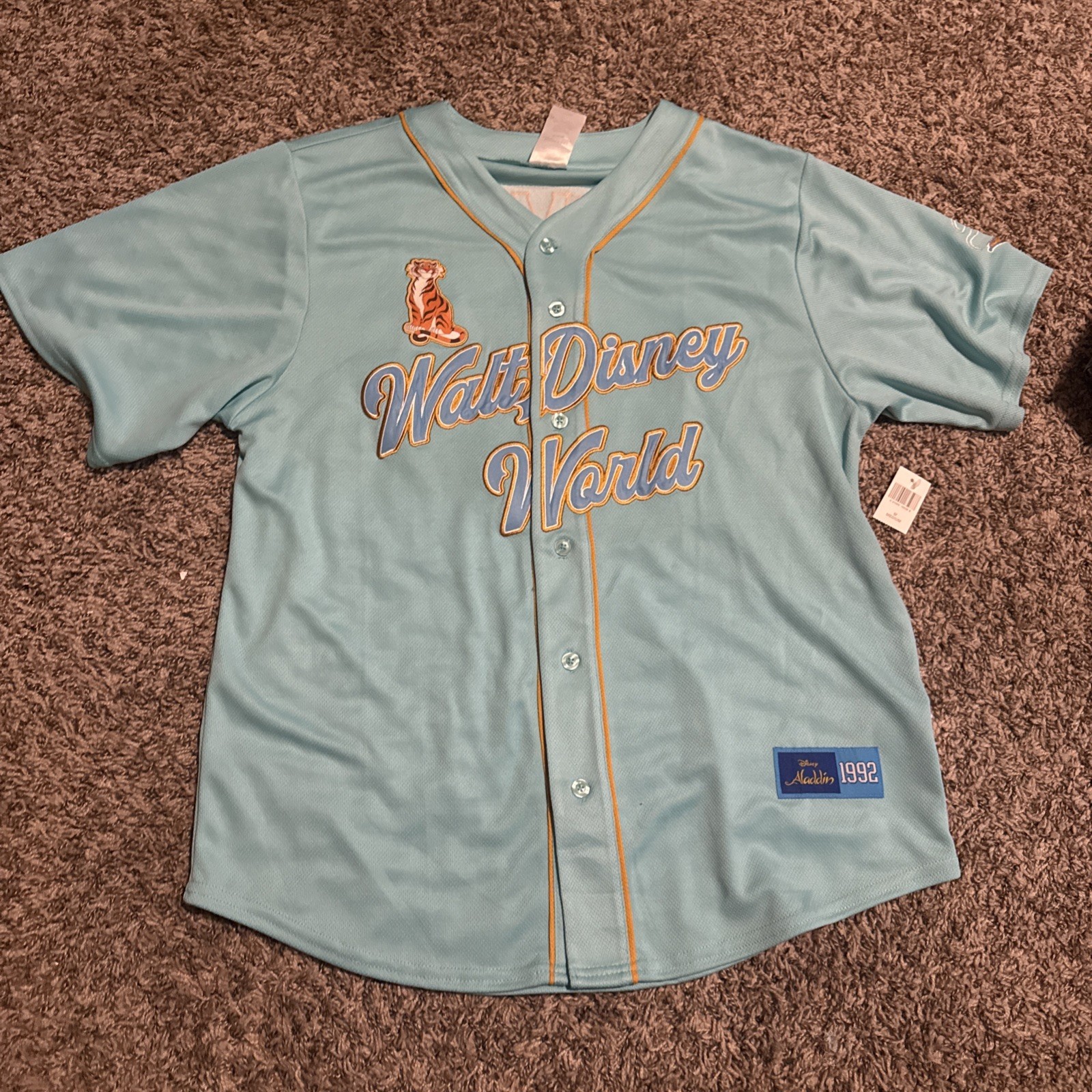 Walt Disney World Aladdin Princess Jasmine Baseball Jersey for Adults Medium NEW