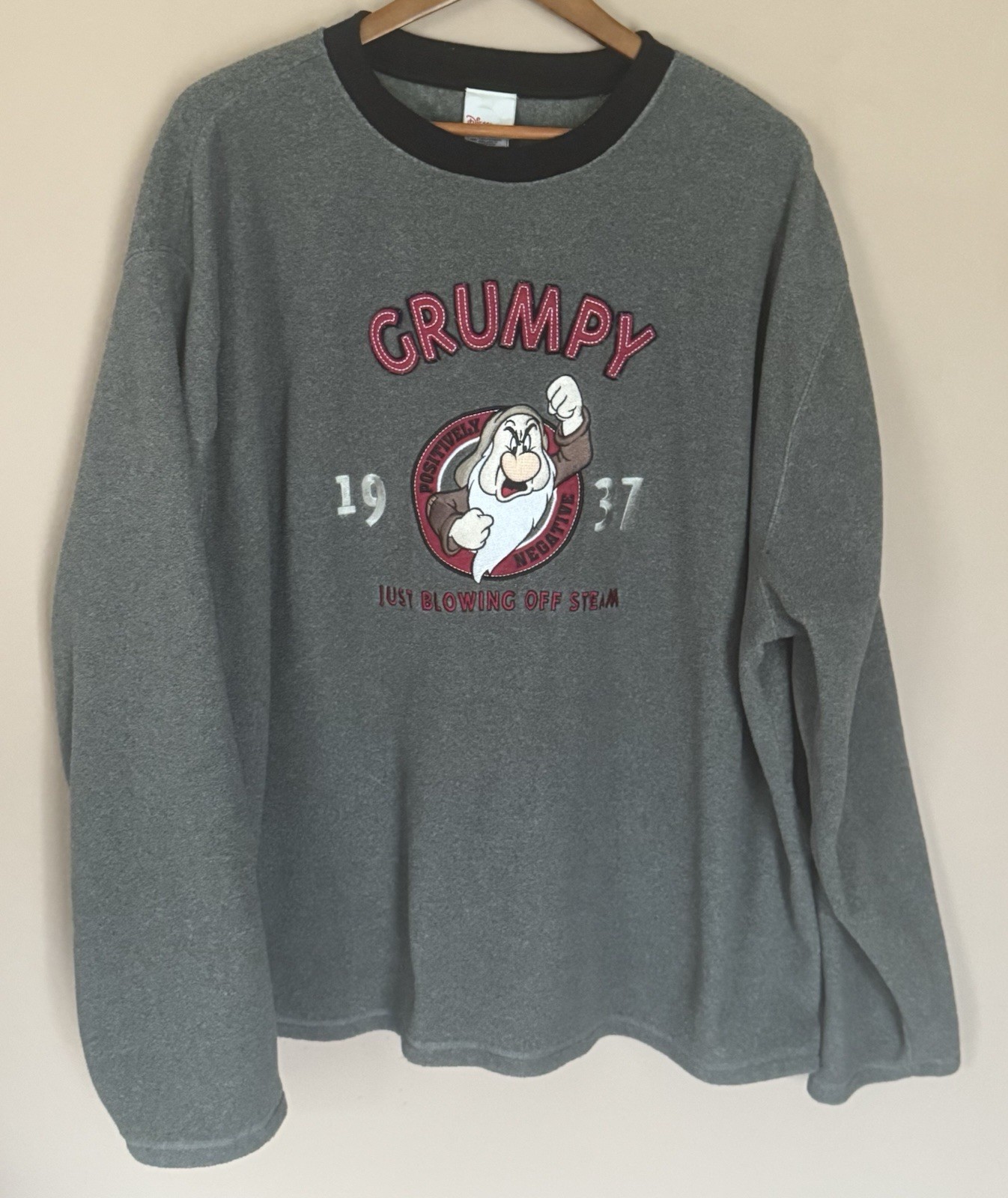 Vtg Disney Store Grumpy Dwarf Fleece Grey Sweatshirt Size XXL Embroidered 