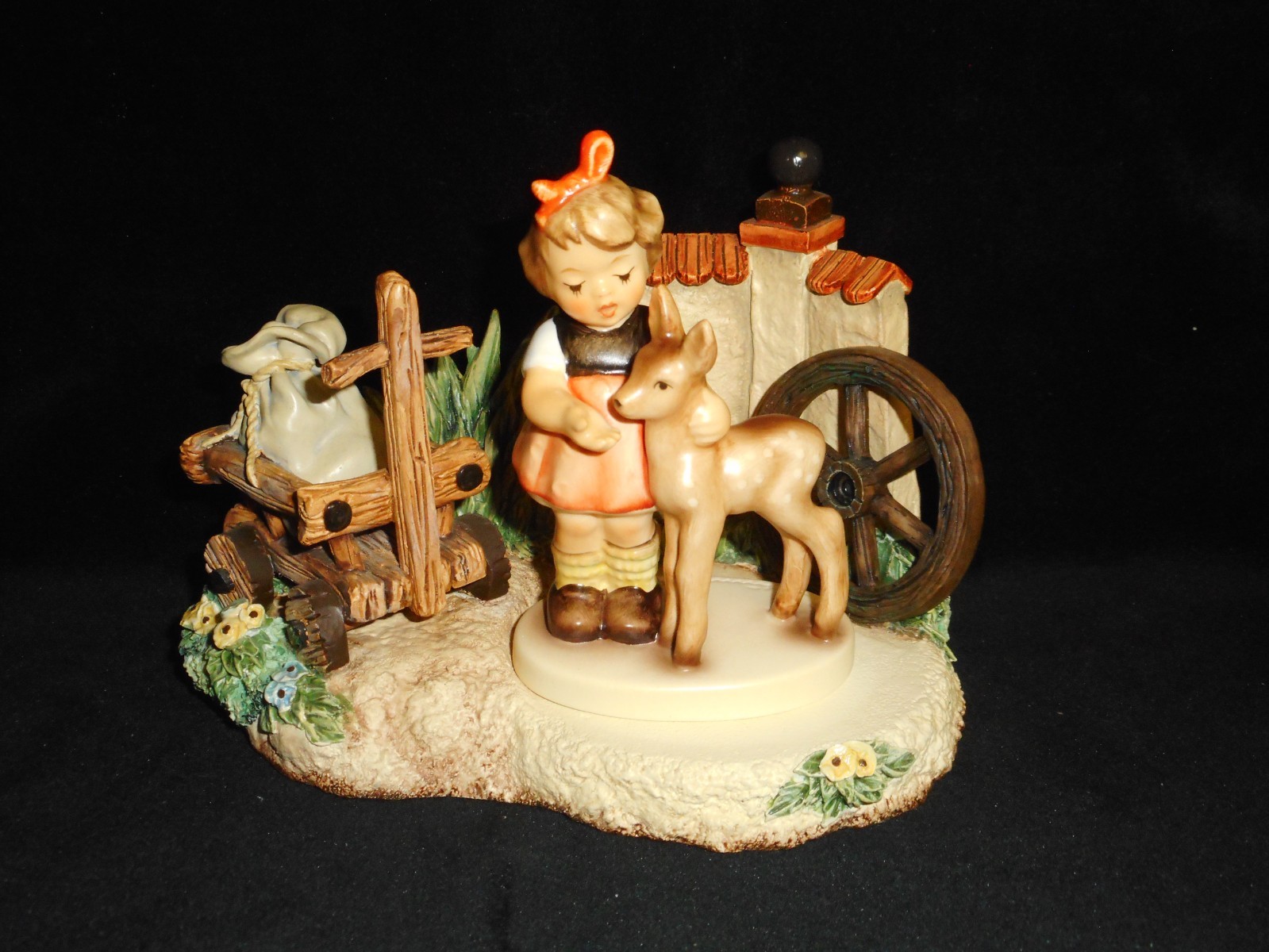 HUMMEL FIGURE 136 4/0 FRIENDS w/FAWN STAMP & #1069-D FARM FRIENDS HUMMELSCAPE