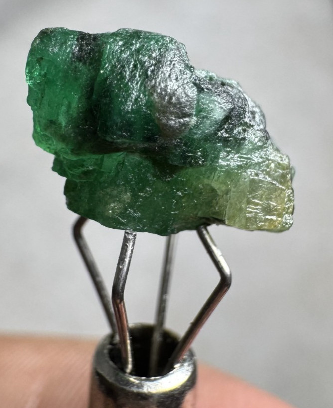 3 CT,  Natural Top Green Emerald Crystal From Swat Pakistan