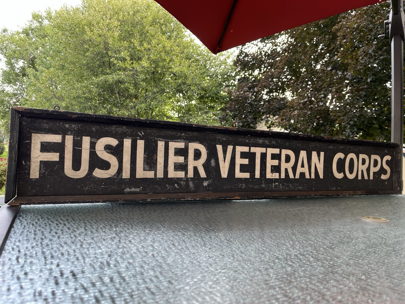 EARLY 1900s FUSILIER VETERANS CORP WOODEN SMALTZ SIGN GUARD MILITIA ARMY 62x9.5”