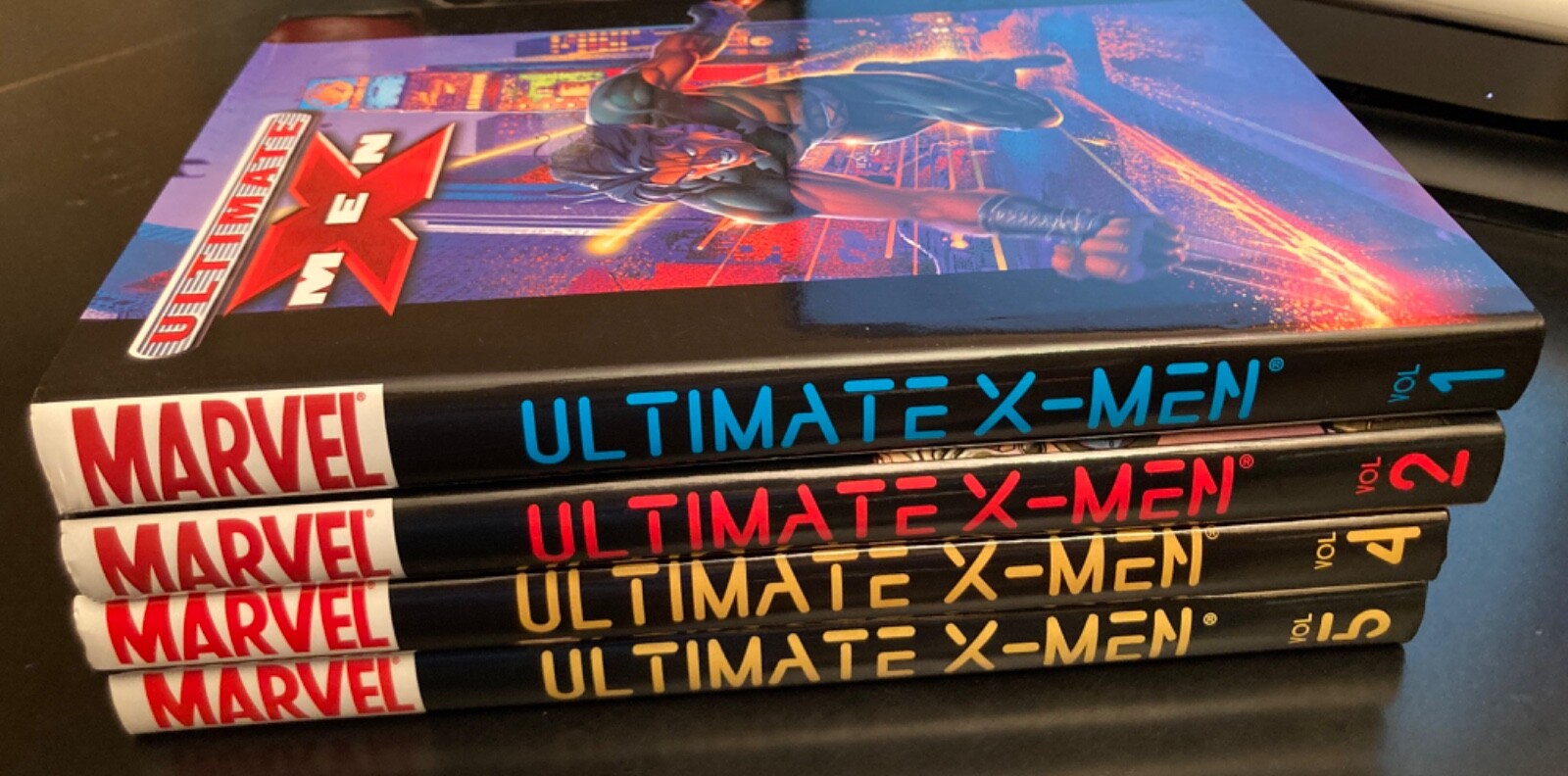 Lookee Lot of *4* ULTIMATE X-MEN Hardcovers, Vols. 1,2,4,5 Bendis/Finch *NEW*