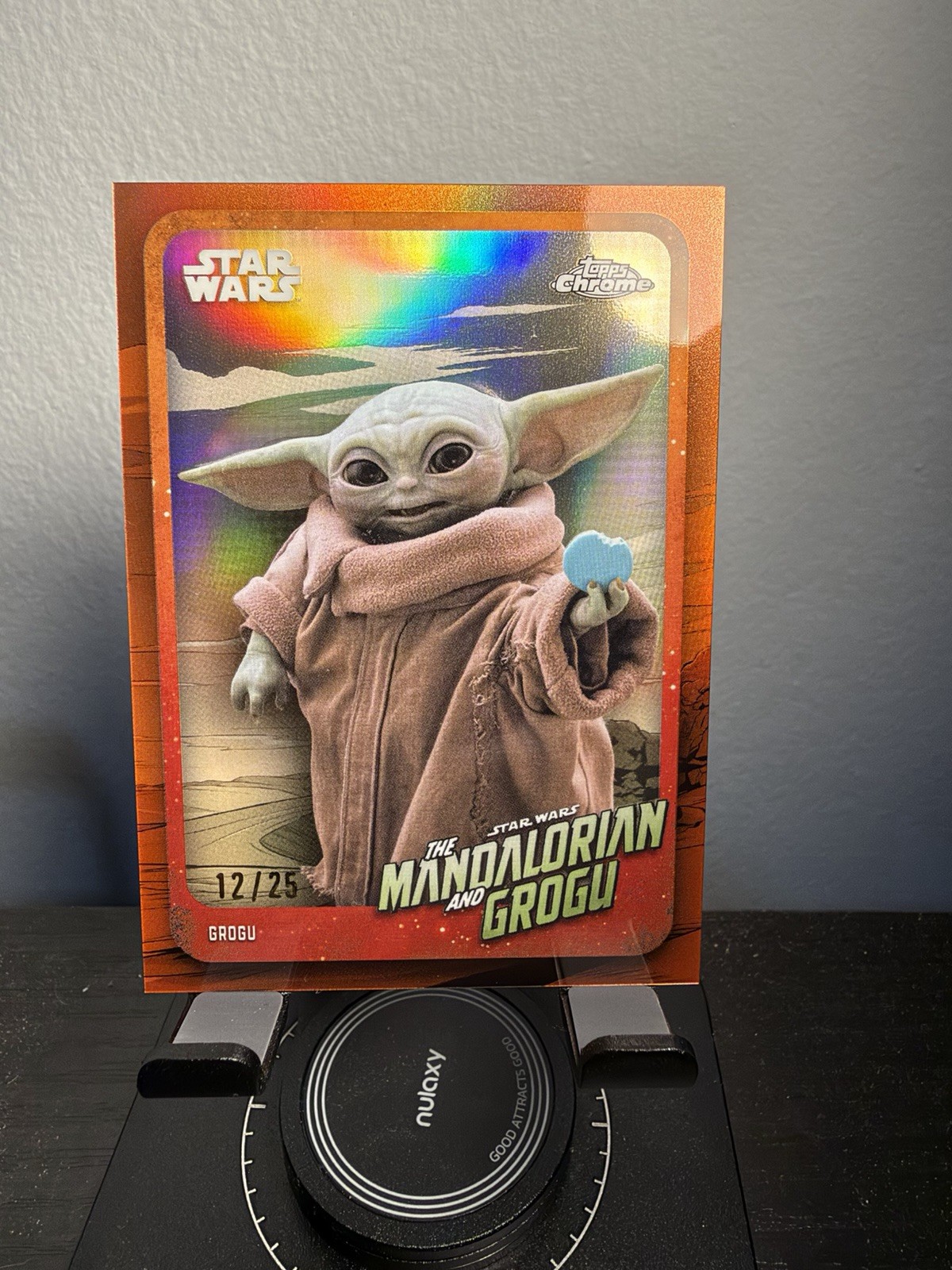 2026 Topps Star Wars Chrome Mandalorian and Grogu Character Insert GROGU #12 /25
