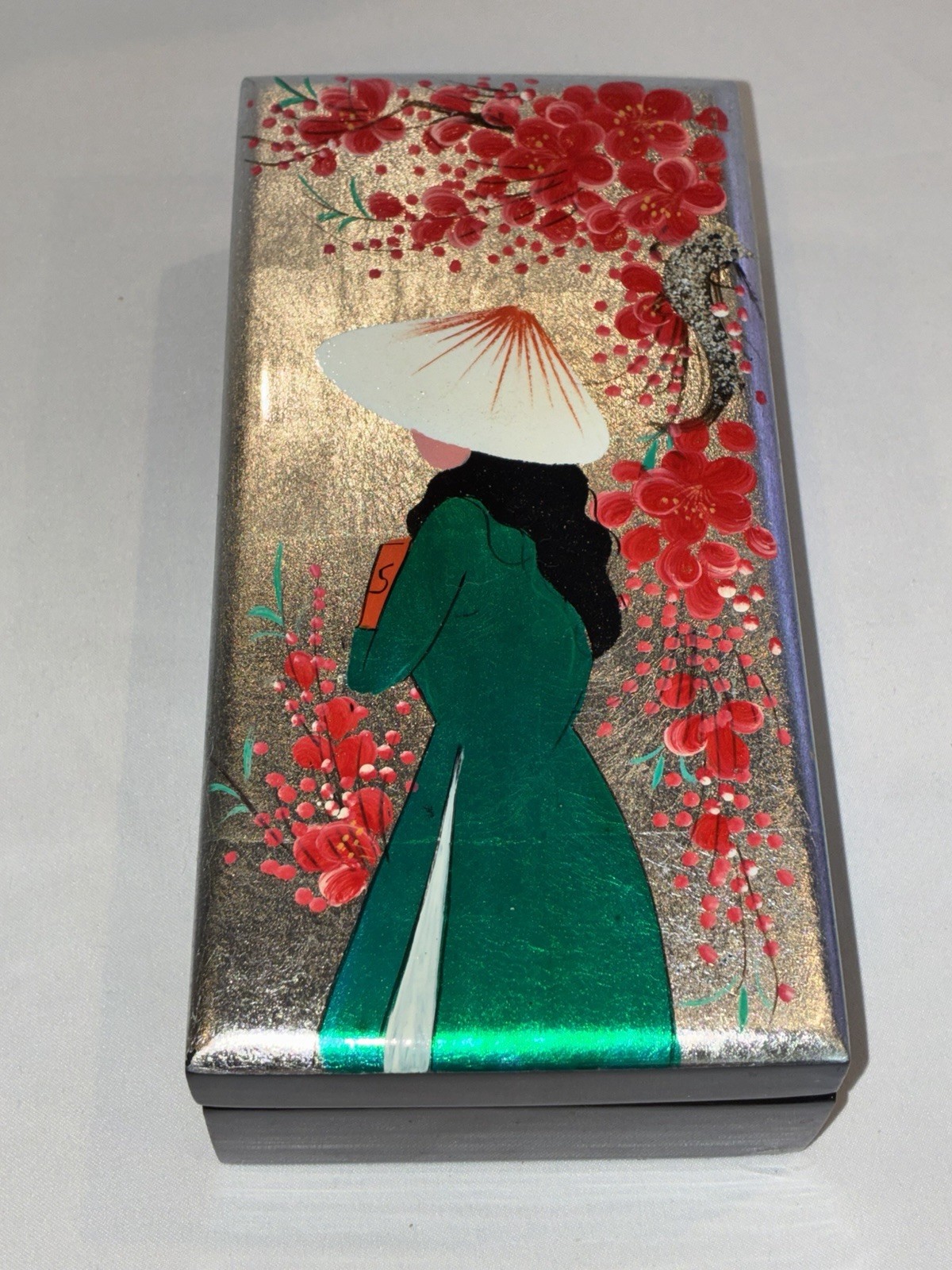 Vintage Vietnamese Sơn Mài Lacquer Jewelry Box Silver Leaf Ao Dai Woman Art