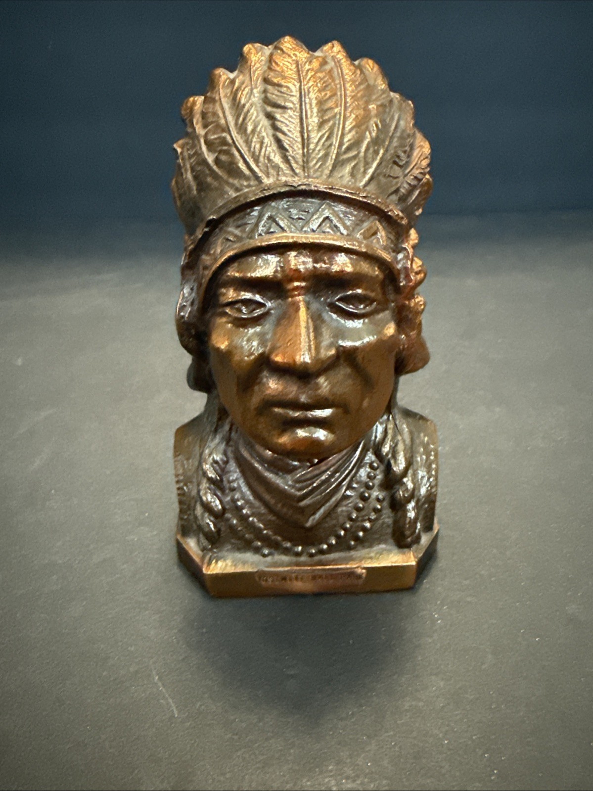 VINTAGE INDIAN CHIEF YOSEMITE NATIONAL PARK COIN BANK SOUVENIR VINTAGE INDIAN CHIEF YOSEMITE NATIONAL PARK COIN BANK SOUVENIR