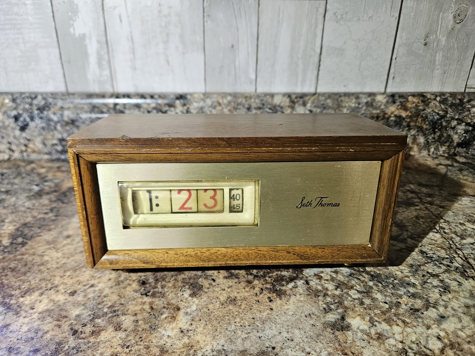 Vintage 1960s Seth Thomas Speed Read Desk Flip Clock Model E037-000 - Working