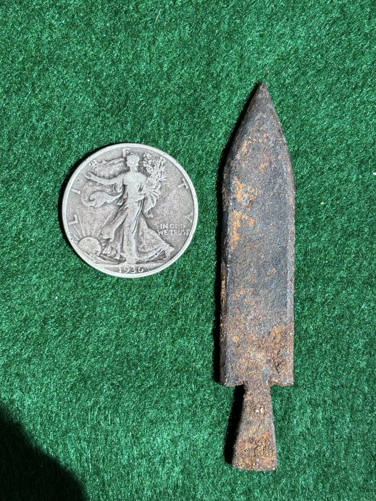 Iron TRADE Point Arrowhead  #2 : 3 5/8\