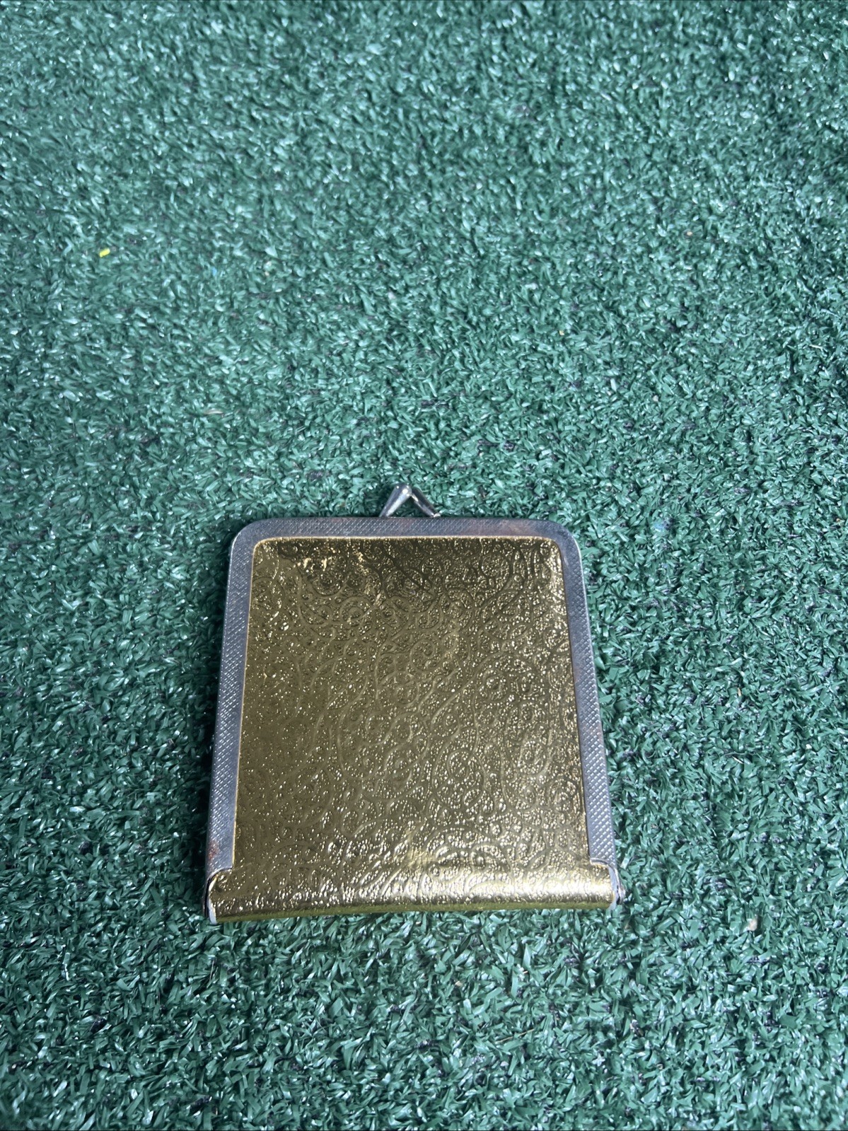 Vintage GOLD Lemay Clasp Compact Double-Sided Mirror-Gold Tone-4\
