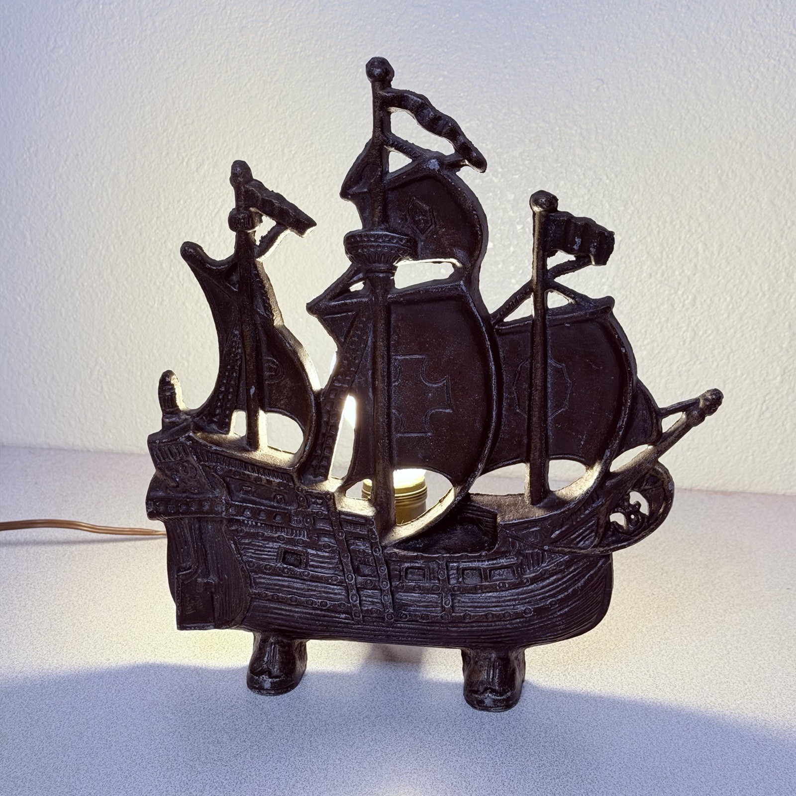 VTG Galleon Ship Accent Lamp Bronze Tone Nautical Night Light 11.75” WORKS