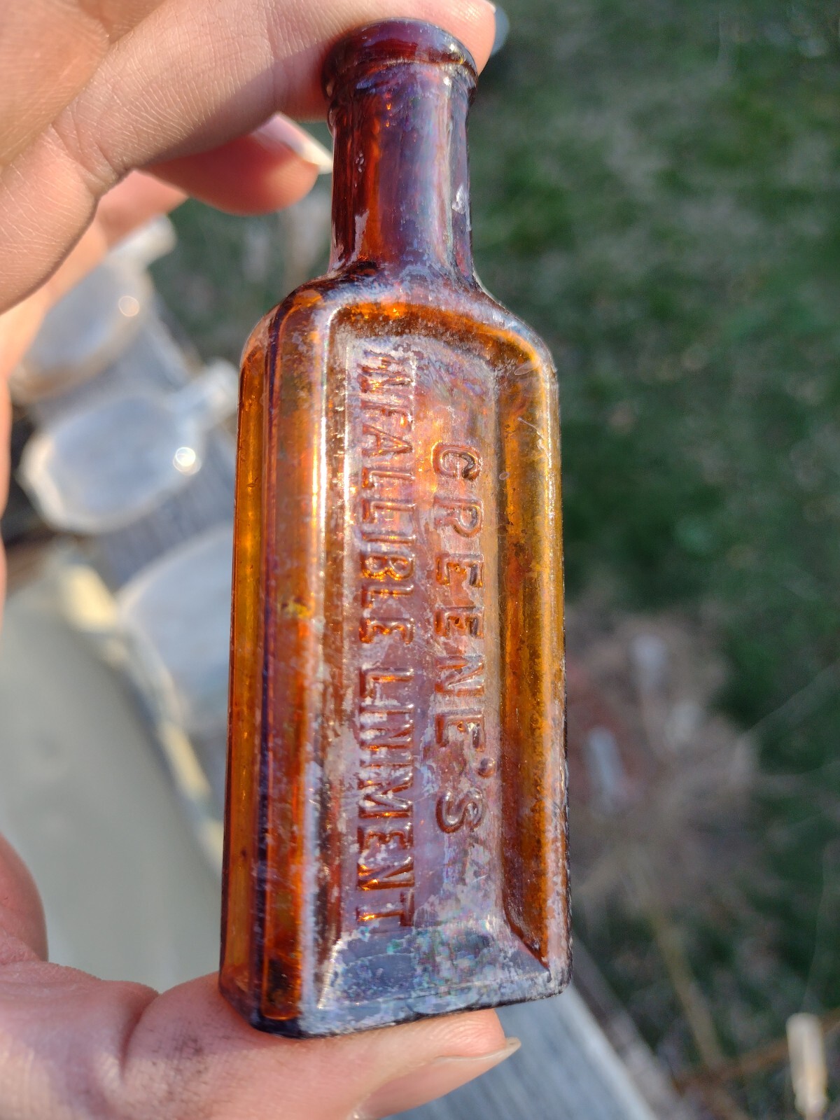 Antique Greene\'s Infallible Liniment Bottle