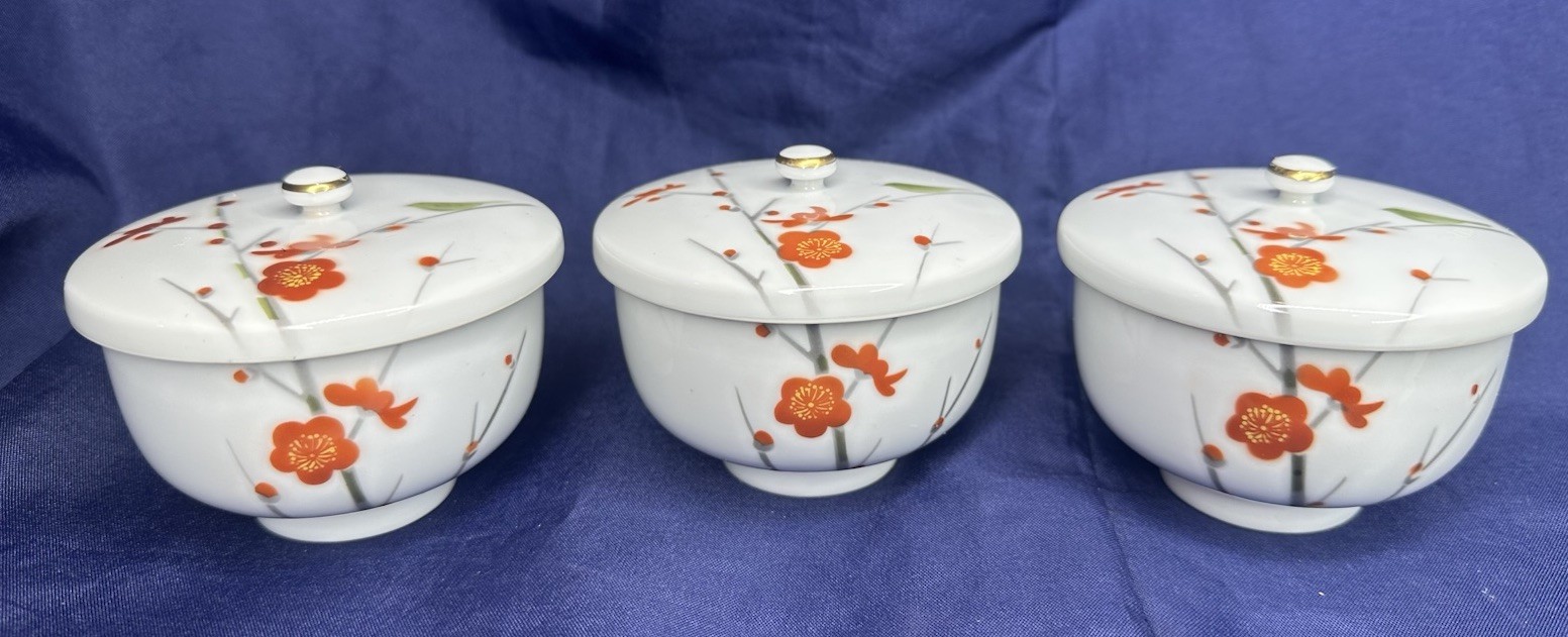 Fukagawa Seiji Arita Lidded Tea Bowls Kumidashi Mushi Wan Red White