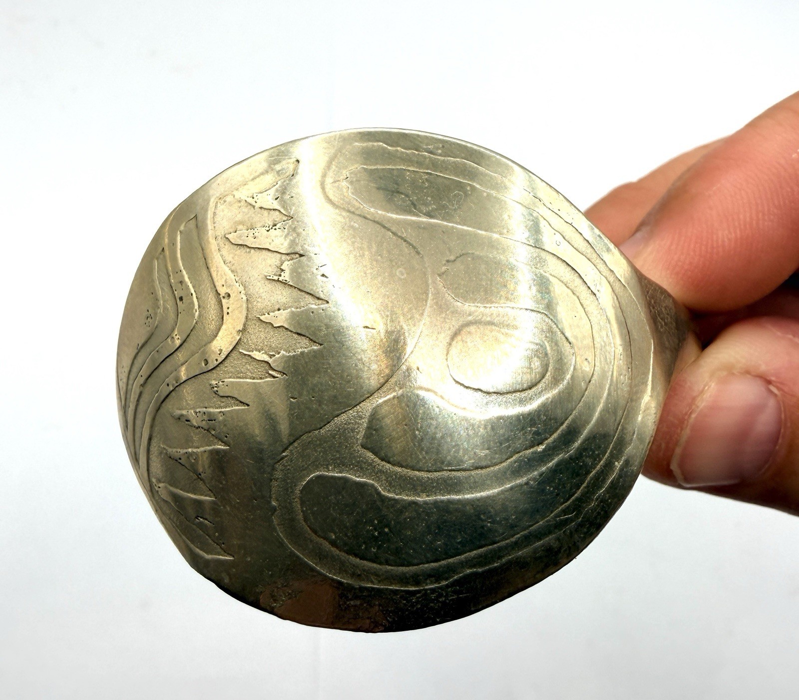 VINTAGE SIGNED INUIT BIRD MOTIF SPOON BRACELET P SANTOS