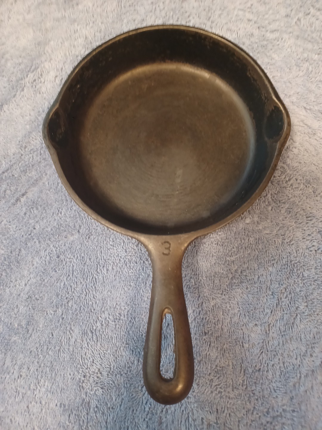 Vintage Wagner Ware #3 Cast Iron Skillet Pan 6 1/2 Inch